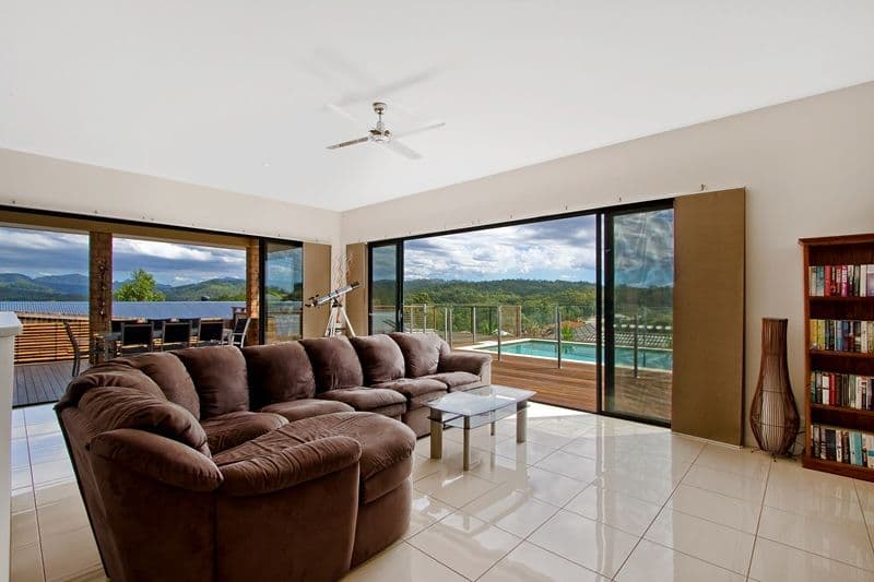 4  Orchna Street, BURLEIGH HEADS QLD 4220, Burleigh Heads - Thumbnail 3