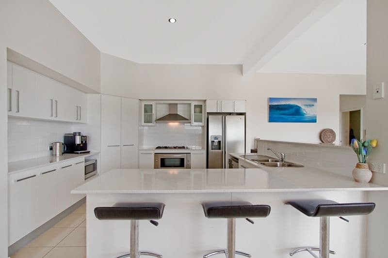 4  Orchna Street, BURLEIGH HEADS QLD 4220, Burleigh Heads - Thumbnail 4