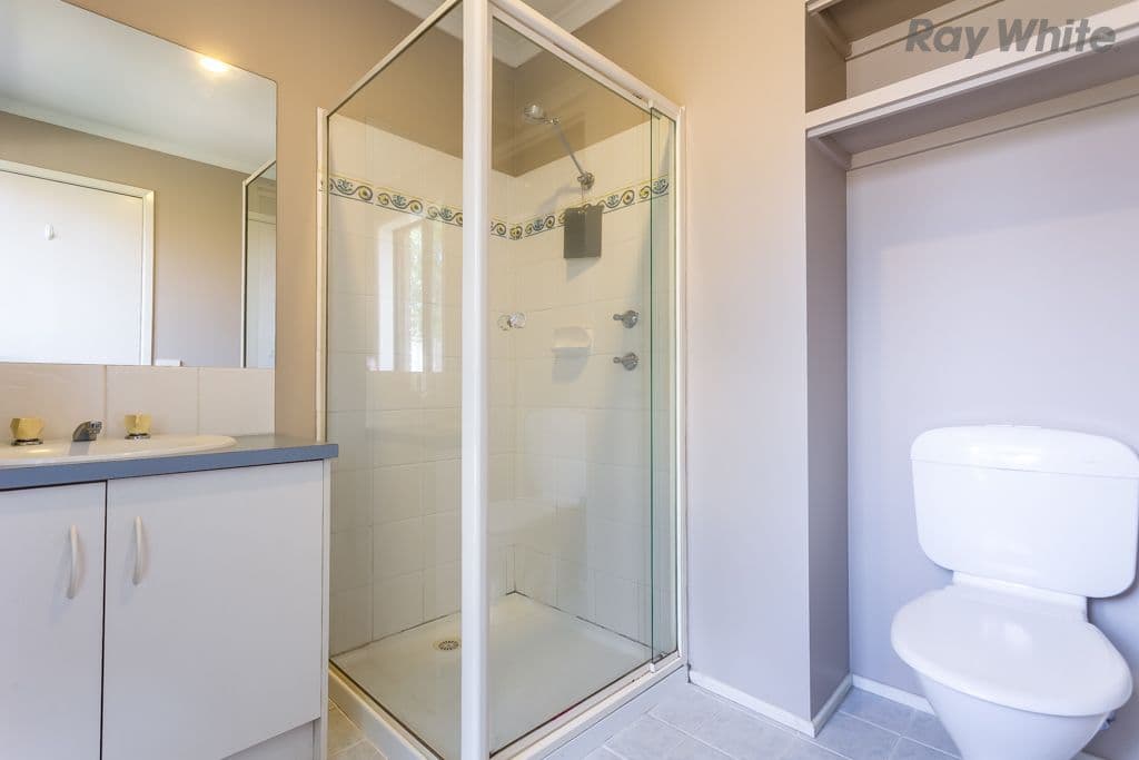 45 Cardinia Crescent, Taylors Hill VIC 3037, Taylors Hill - Thumbnail 3