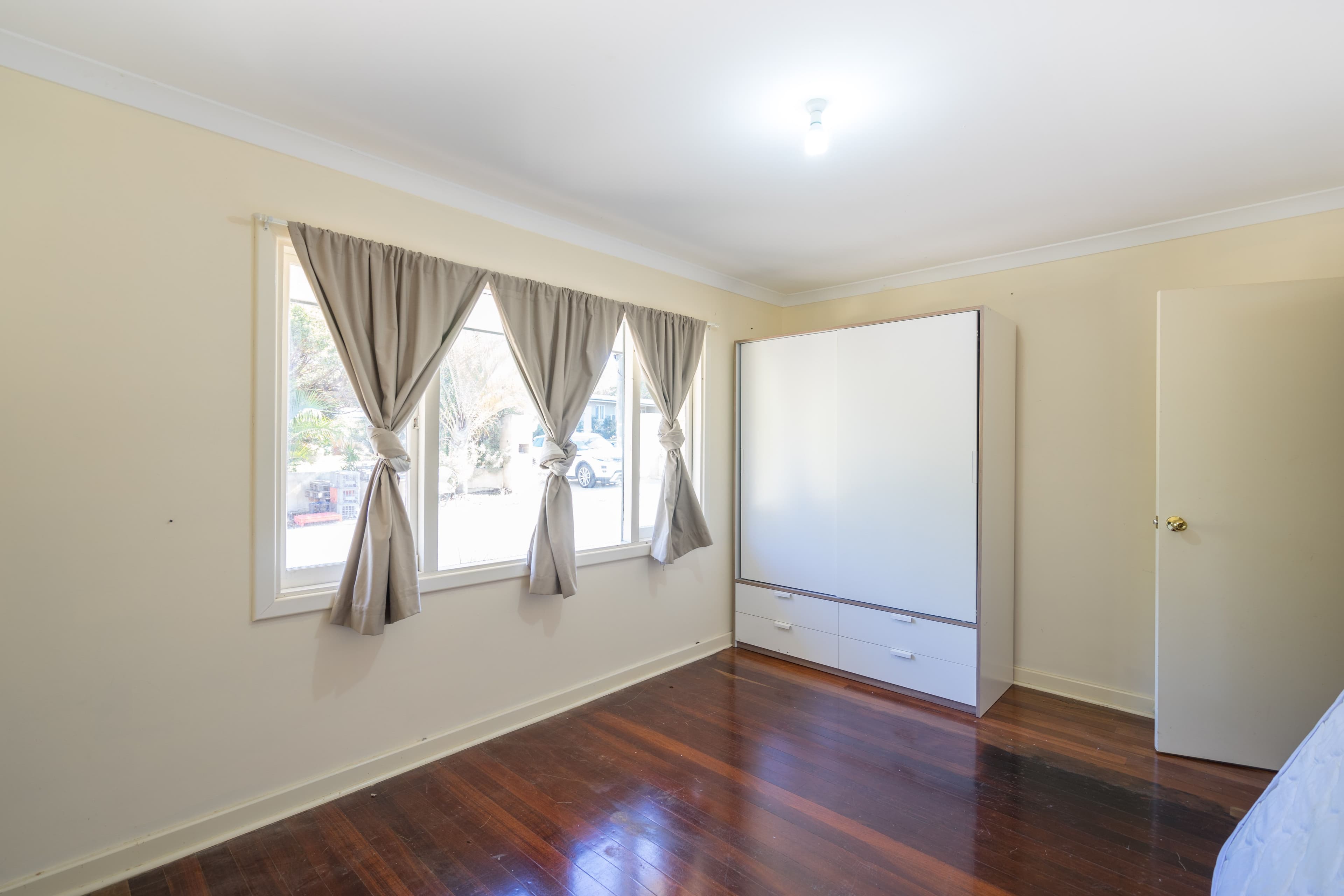 28 Rochford Way, Girrawheen WA 6064, Girrawheen - Thumbnail 5