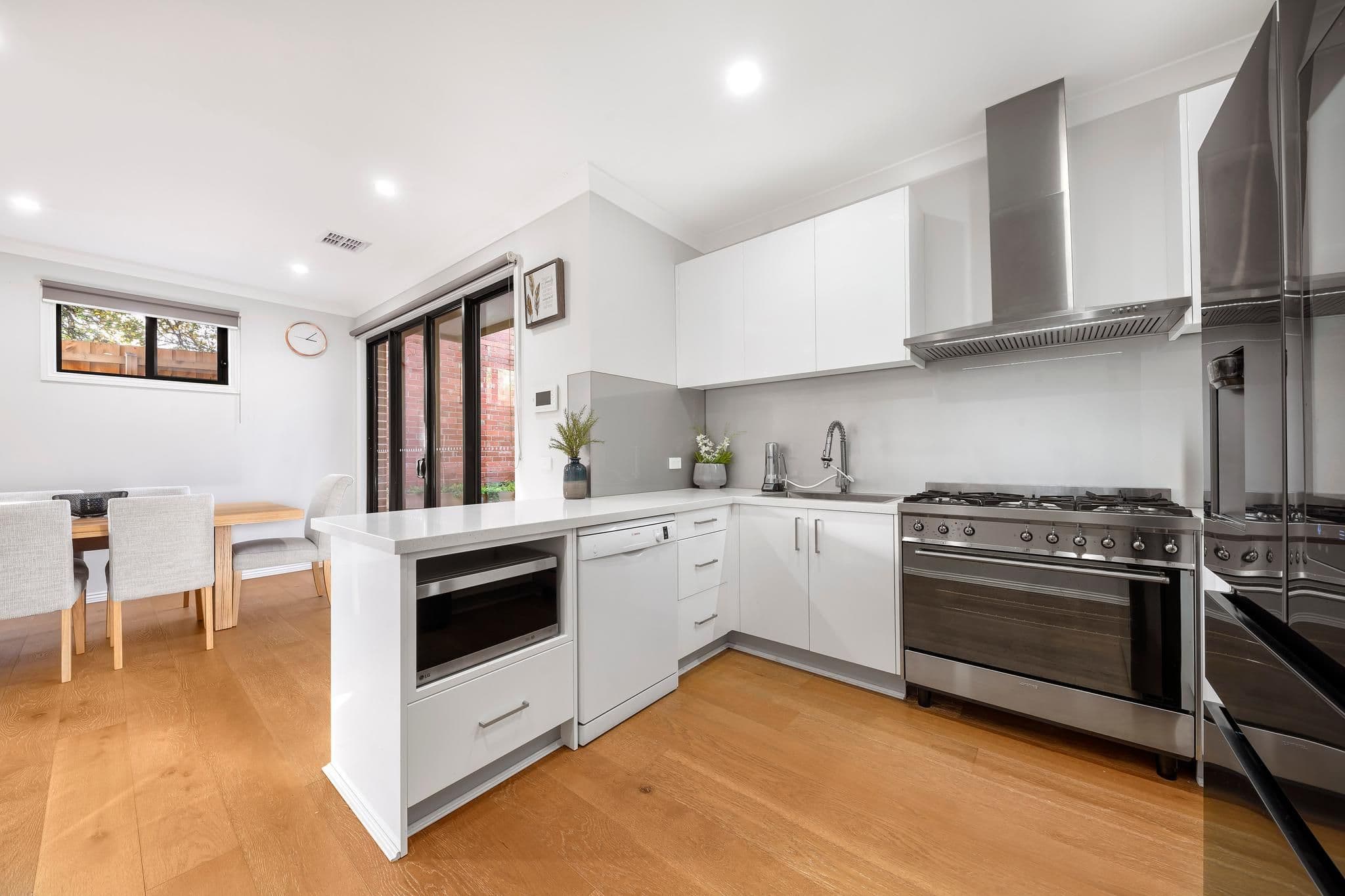 13 Edwards Street, Burwood VIC 3125, Burwood - Thumbnail 3