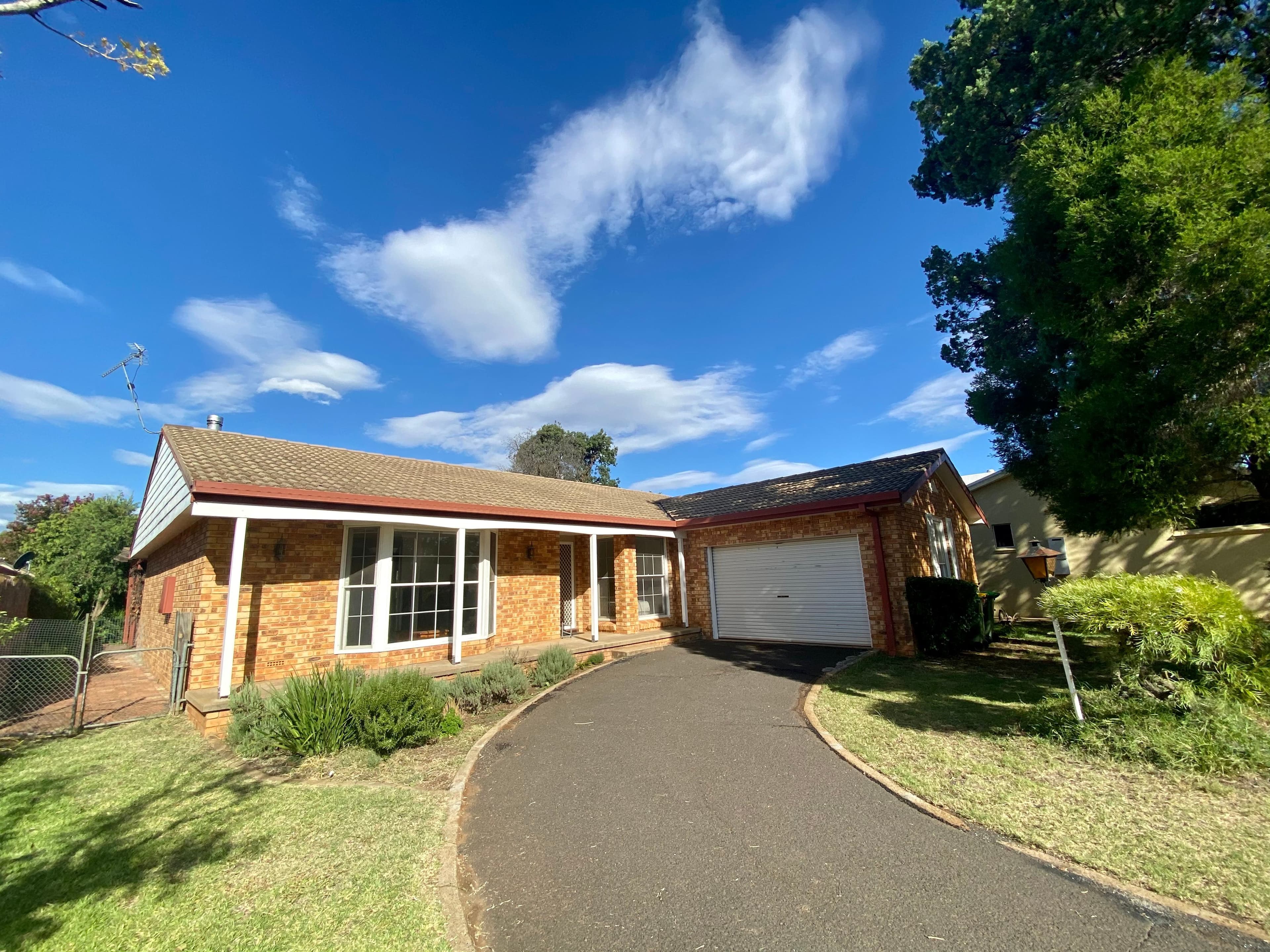33 Hazelwood Drive, Dubbo NSW 2830, Dubbo - Image 1