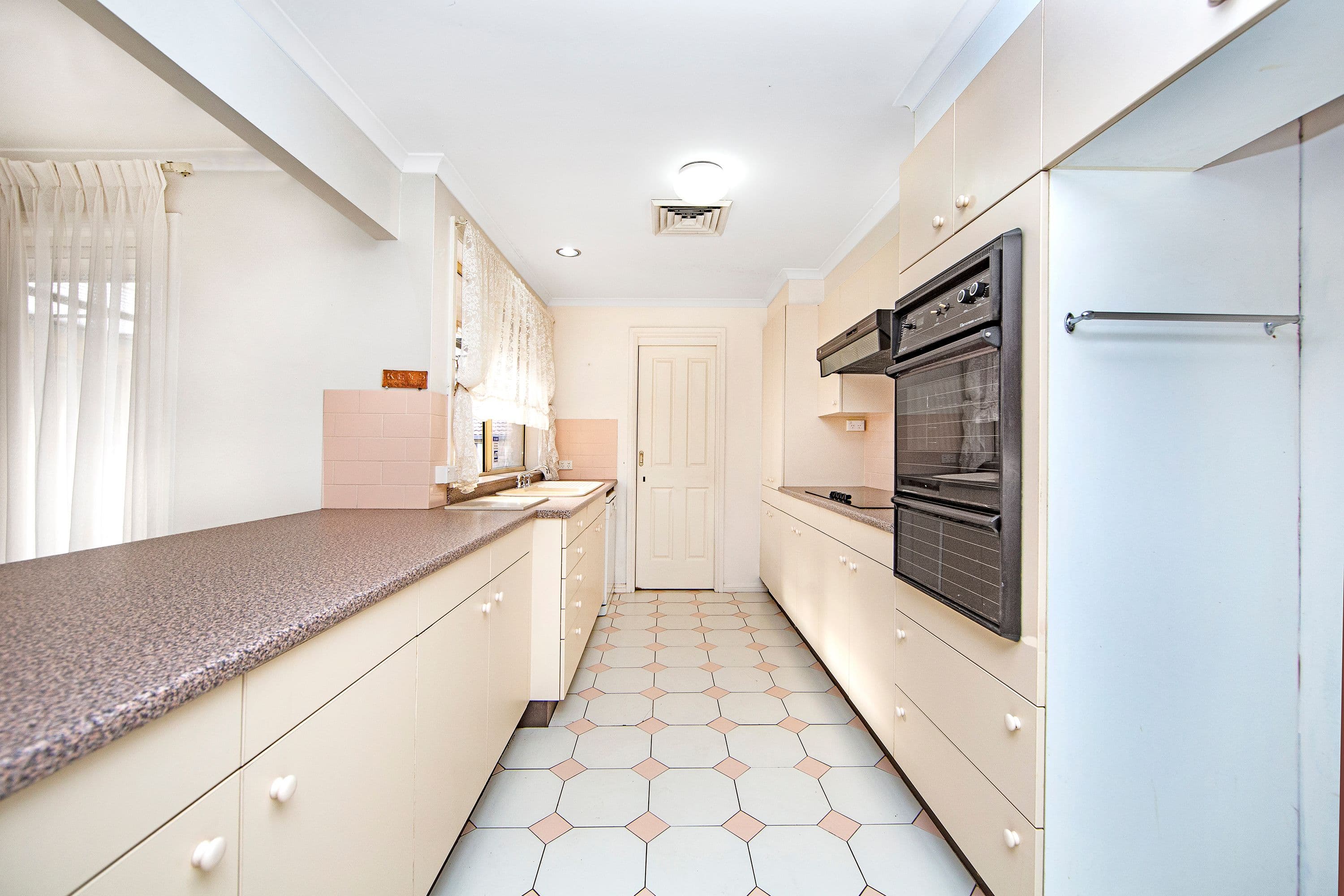 11 Derwent Drive, Lake Haven NSW 2263, Lake Haven - Thumbnail 2