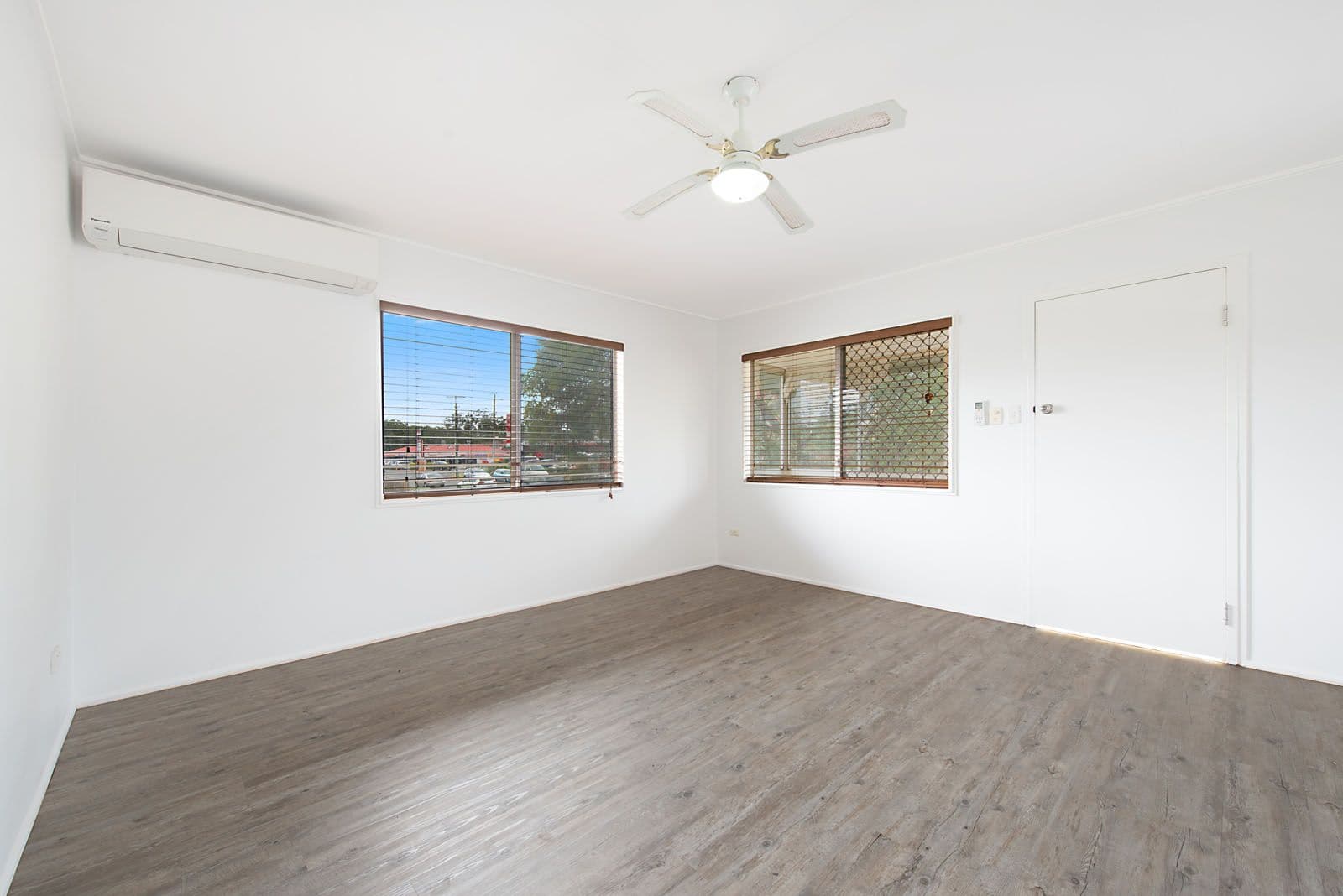 17 Dartmouth Street, Coopers Plains QLD 4108, Coopers Plains - Thumbnail 2