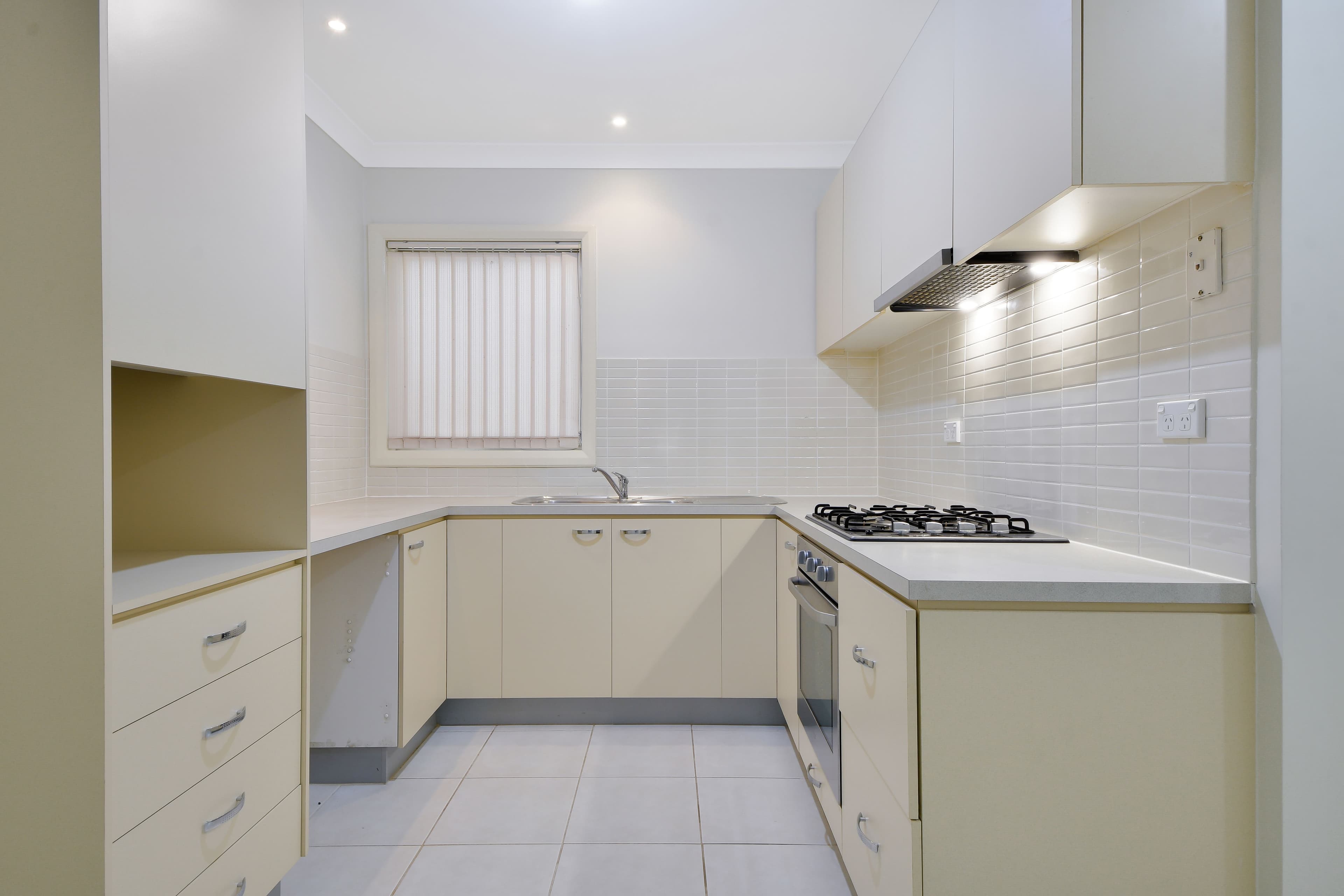 Glenfield NSW 2167, Glenfield - Thumbnail 4