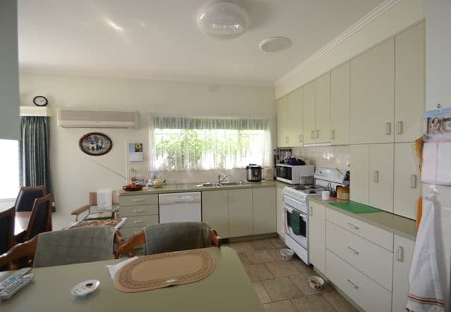 55 Goulburn Street, SEYMOUR VIC 3660, Seymour - Thumbnail 5