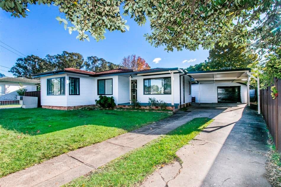 5 Campton Avenue, Cambridge Park NSW 2747, Cambridge Park - Thumbnail 2