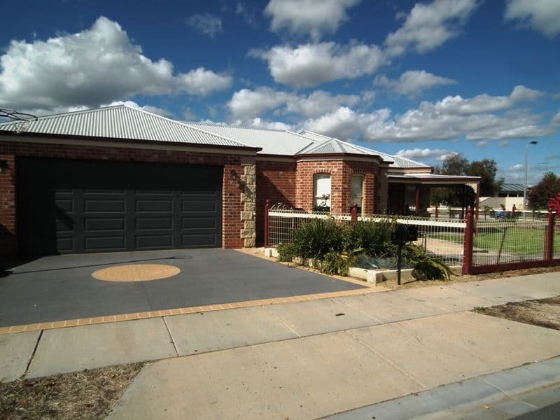 2 Tarquin Place, NAGAMBIE VIC 3608, Nagambie - Thumbnail 2
