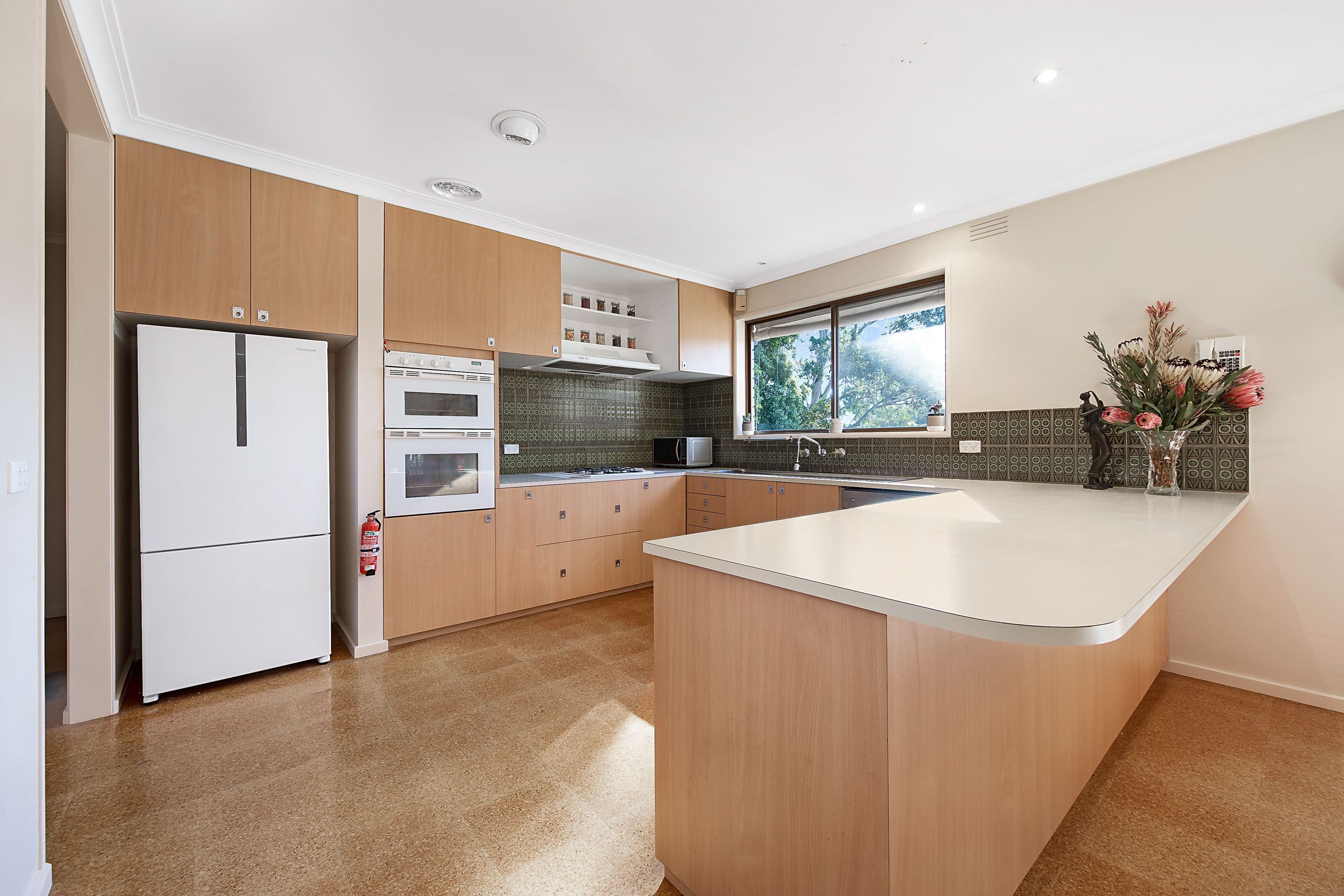 3 Greenbriar Avenue, Wheelers Hill VIC 3150, Wheelers Hill - Thumbnail 3