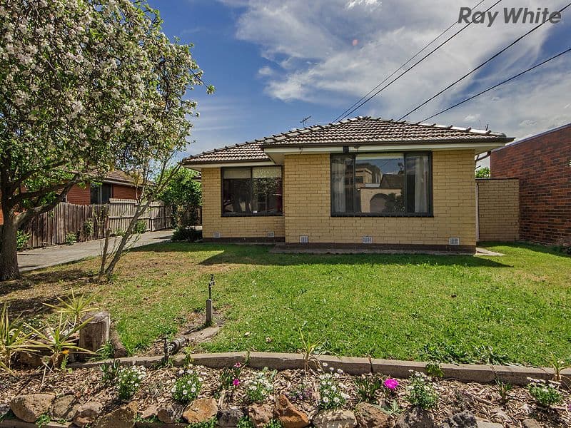 5 Ironbark Street, ST ALBANS VIC 3021, St Albans - Thumbnail 2