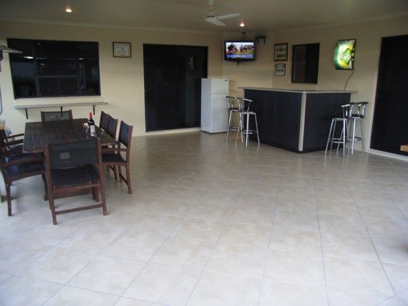13 Murrays Road, GLENELLA QLD 4740, Glenella - Thumbnail 2