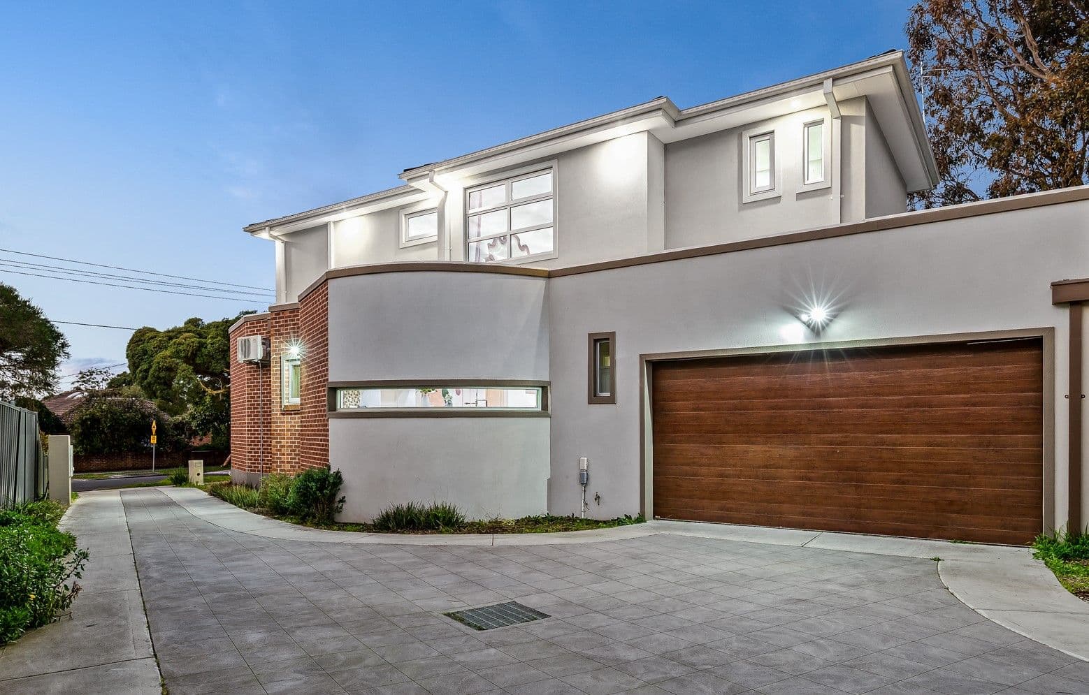 34 Mandowie Road, Glen Waverley VIC 3150, Glen Waverley - Thumbnail 2