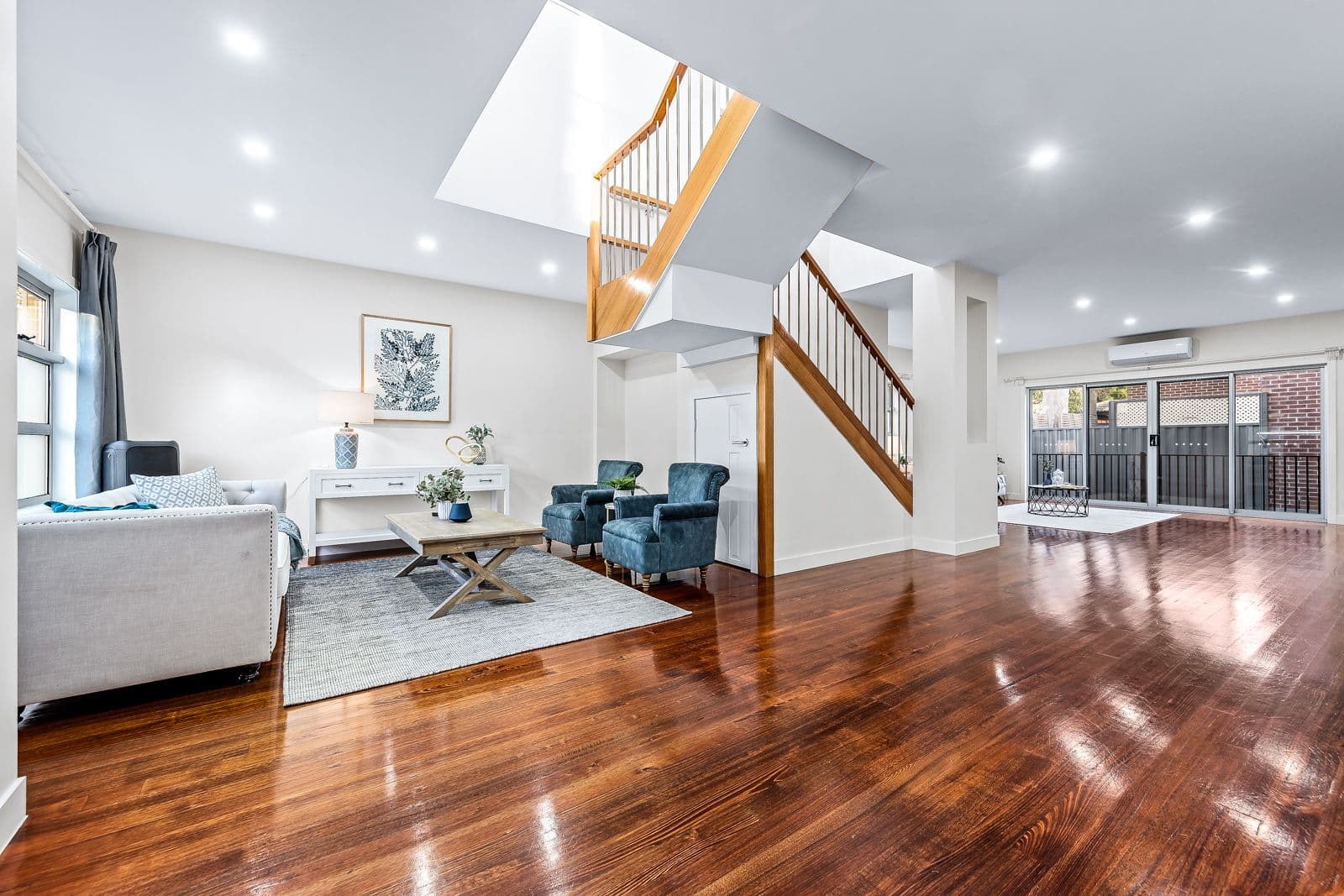 34 Mandowie Road, Glen Waverley VIC 3150, Glen Waverley - Thumbnail 3