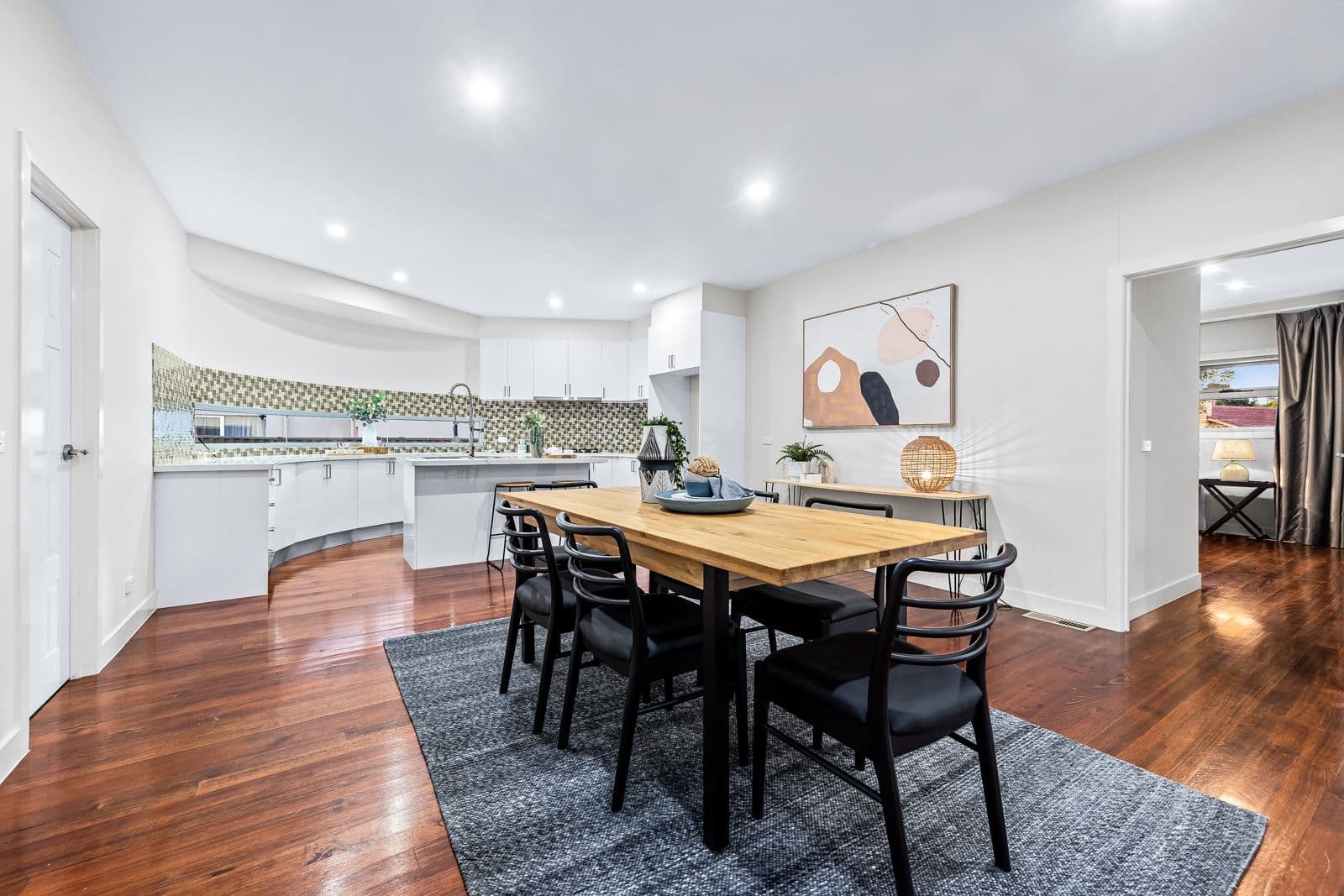 34 Mandowie Road, Glen Waverley VIC 3150, Glen Waverley - Thumbnail 5