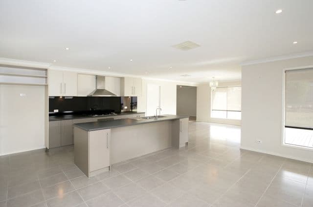54 Stirling Bourlevard, TATTON NSW 2650, Tatton - Thumbnail 4