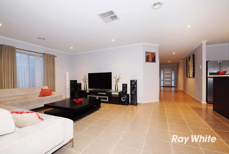 2 Dunferline Crescent, CRANBOURNE VIC 3977, Cranbourne - Thumbnail 7