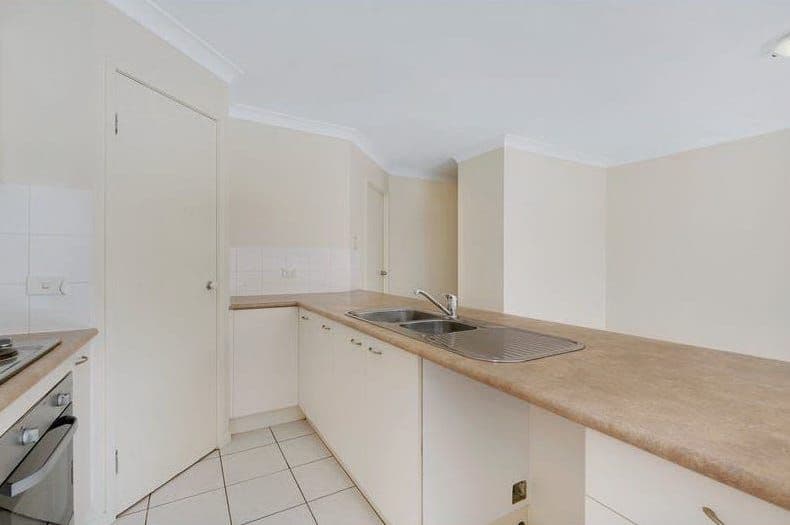 13 Mitchum Way, Crestmead QLD 4132, Crestmead - Thumbnail 2
