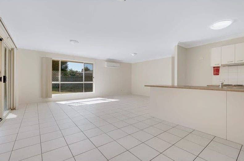 13 Mitchum Way, Crestmead QLD 4132, Crestmead - Thumbnail 3