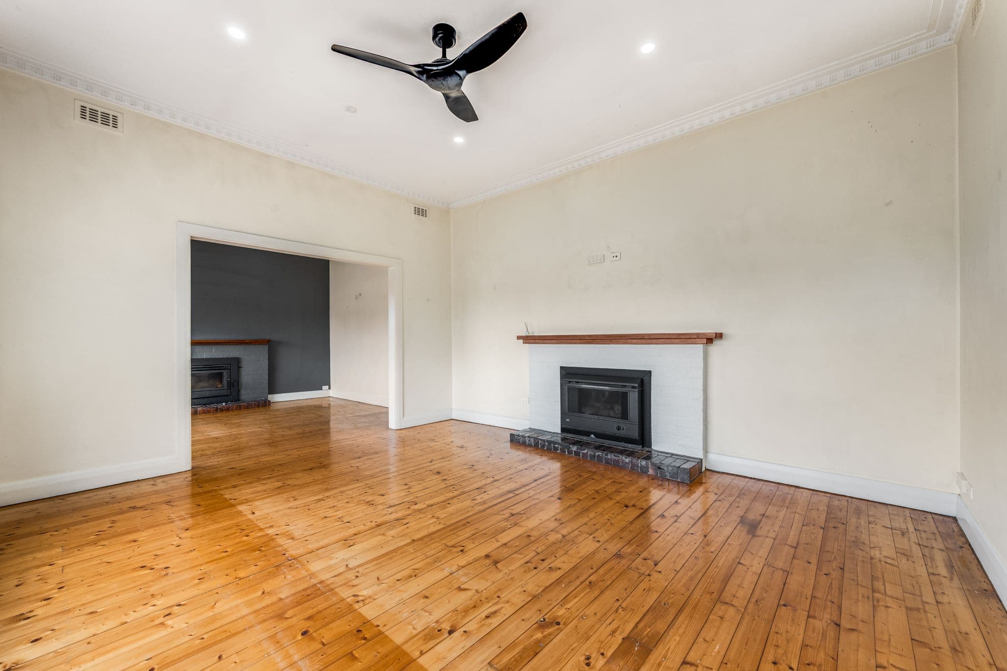 69 Wehl Street North, Mount Gambier SA 5290, Mount Gambier - Thumbnail 2