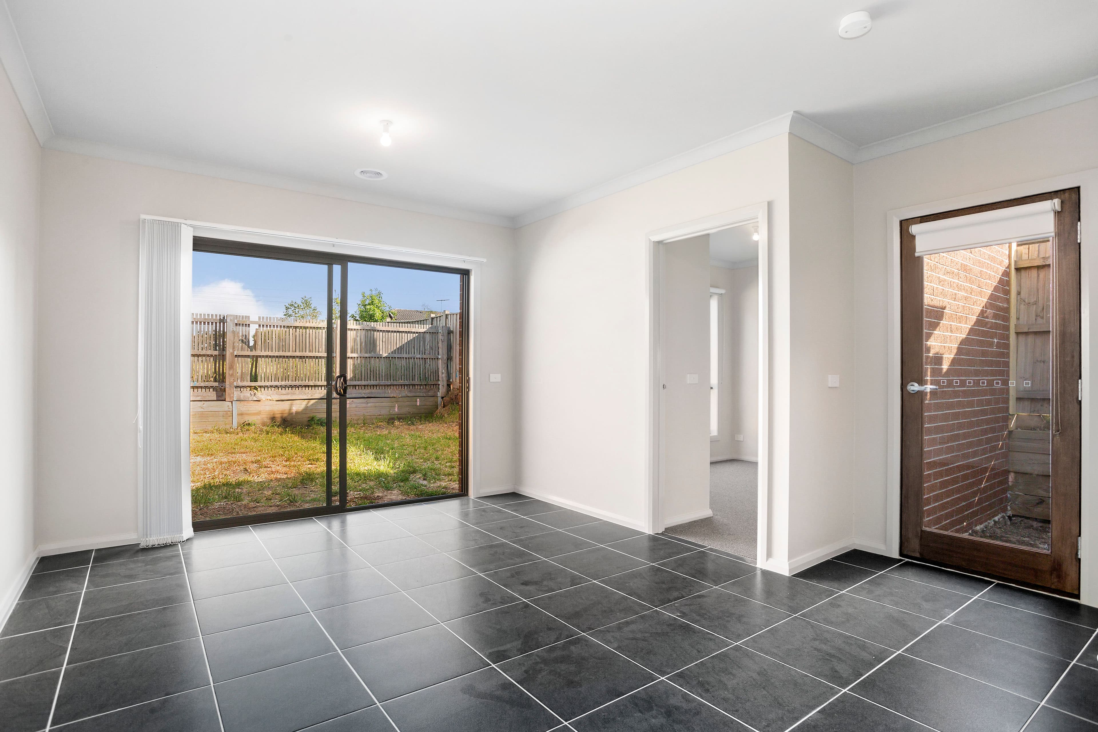 4 Flint Close, Doreen VIC 3754, Doreen - Thumbnail 3