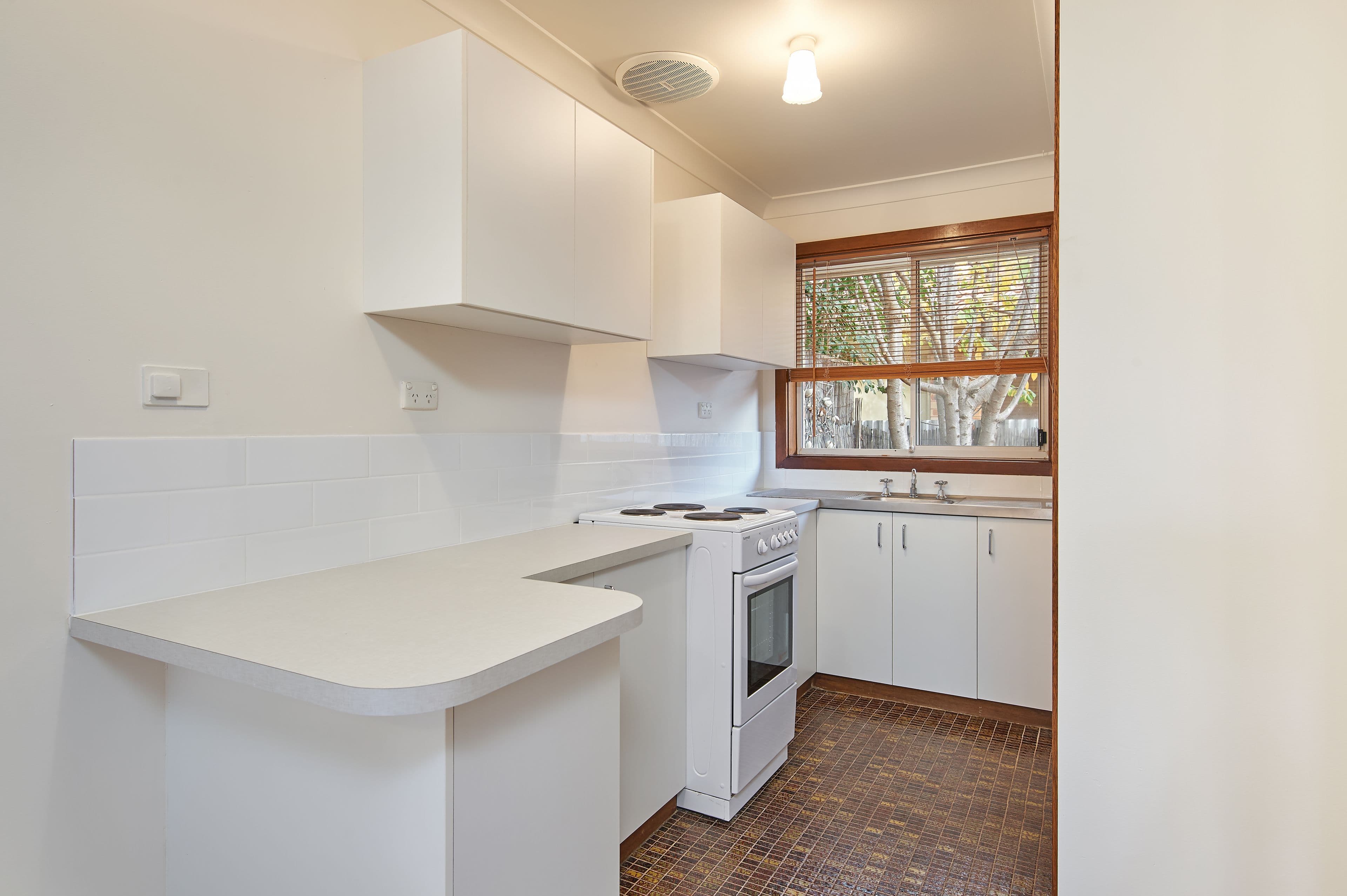 21 Incarnie Crescent, Wagga Wagga NSW 2650, Wagga Wagga - Thumbnail 3