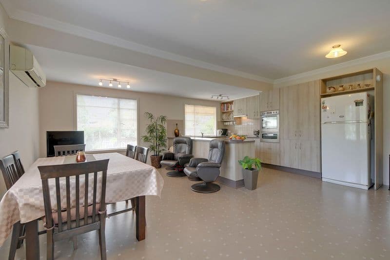 15 Gordon Street, TRARALGON VIC 3844, Traralgon - Thumbnail 2
