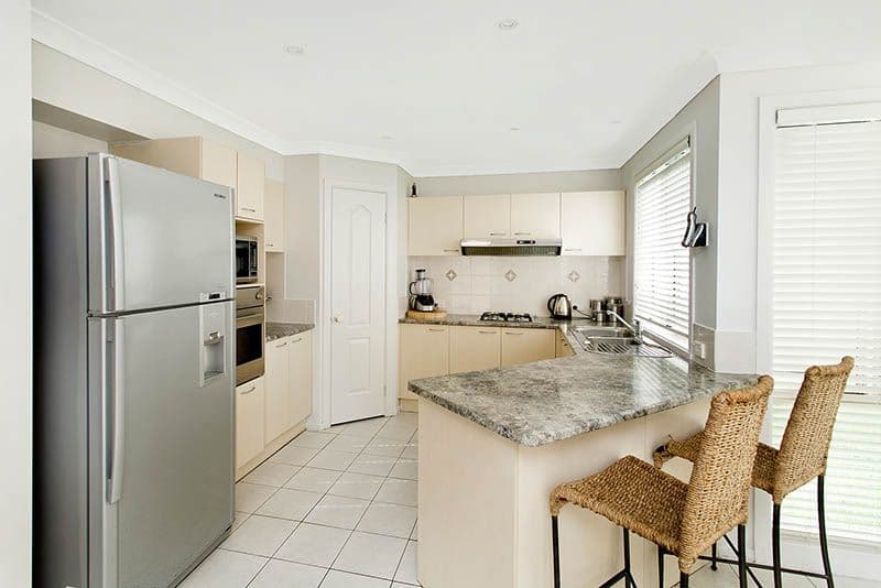 27 Munmorah Circuit, FLINDERS NSW 2529, Flinders - Thumbnail 2