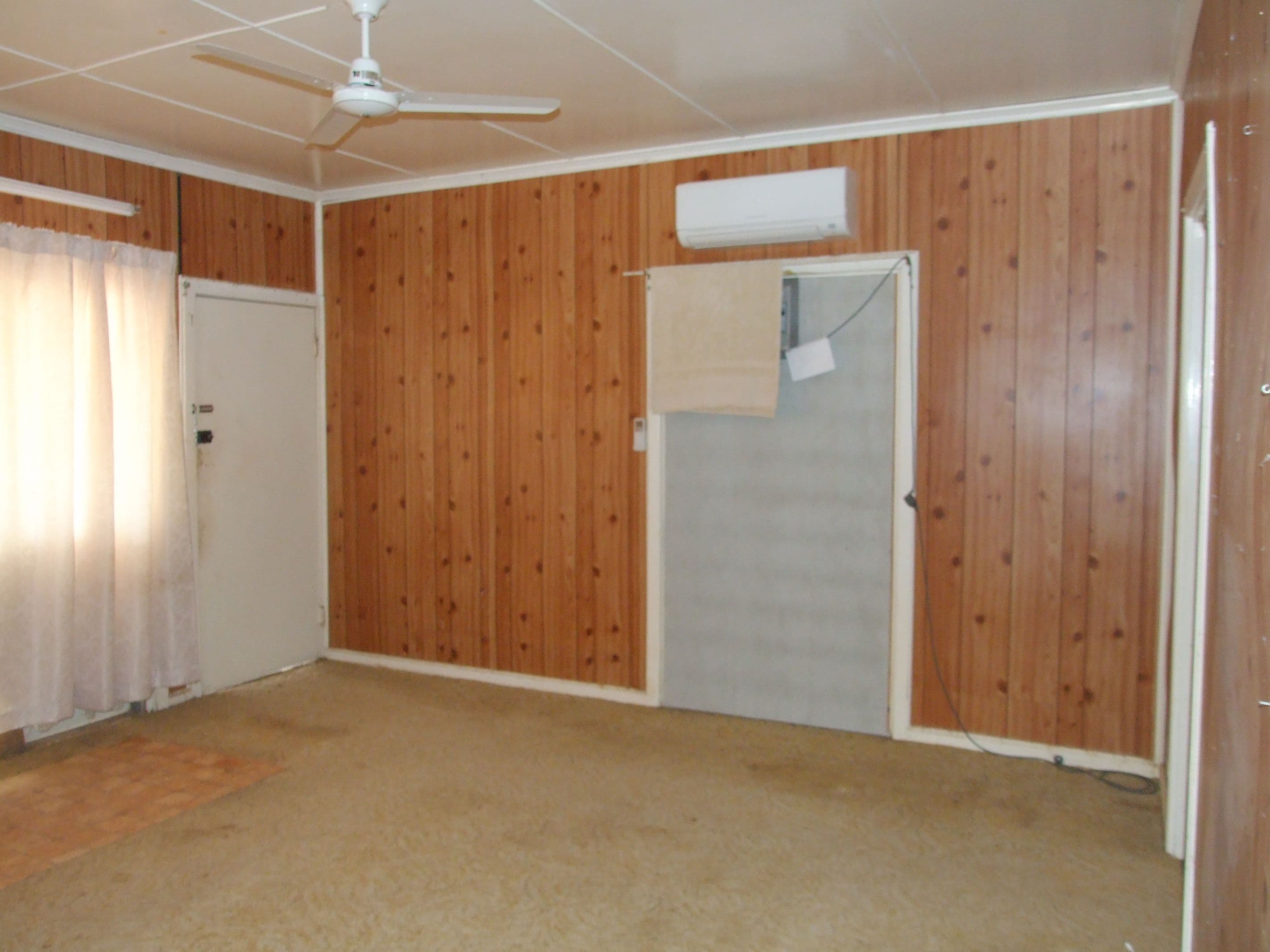 159 Cassowary Street, Longreach QLD 4730, Longreach - Thumbnail 2