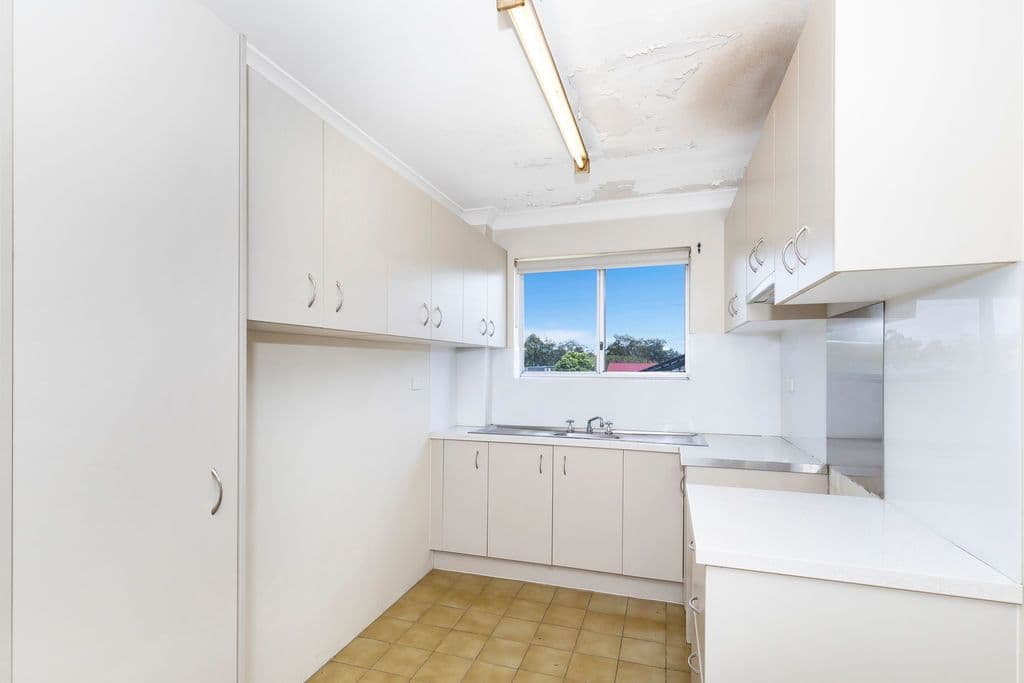 32 Beatrice Street, Greenslopes QLD 4120, Greenslopes - Thumbnail 3