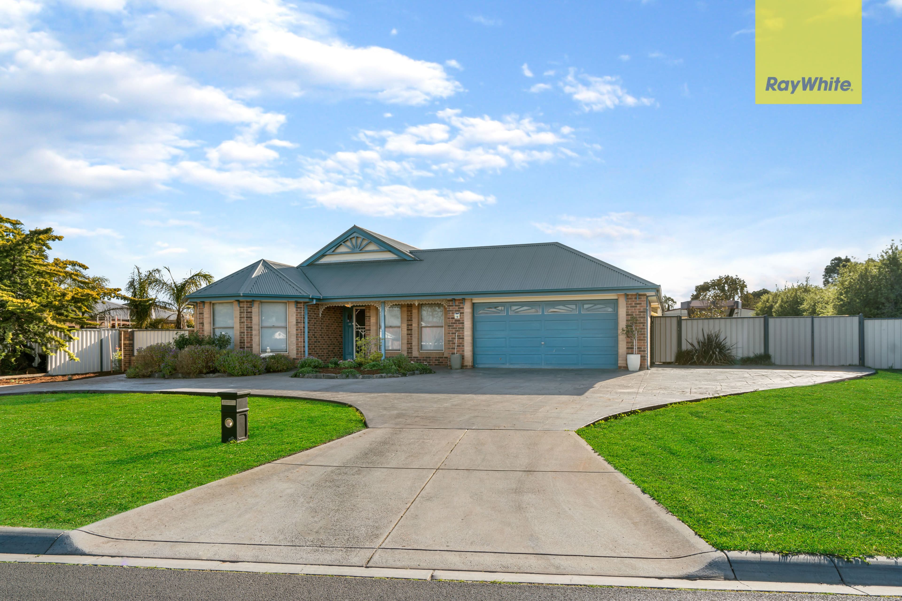 18 Rupertswood Drive, Brookfield VIC 3338, Brookfield - Image 1
