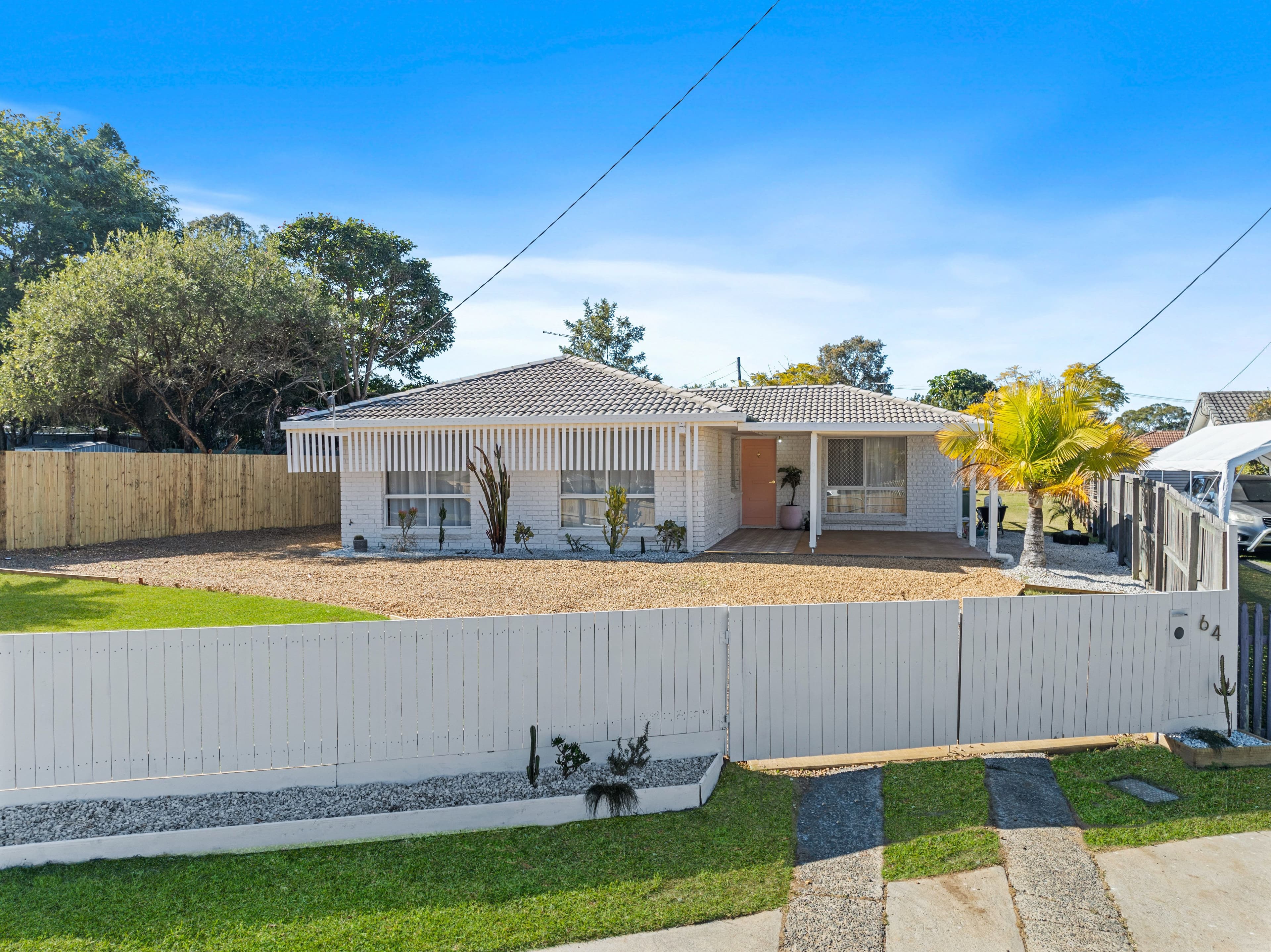 64 Anchusa Street, Kingston QLD 4114, Kingston - Thumbnail 2