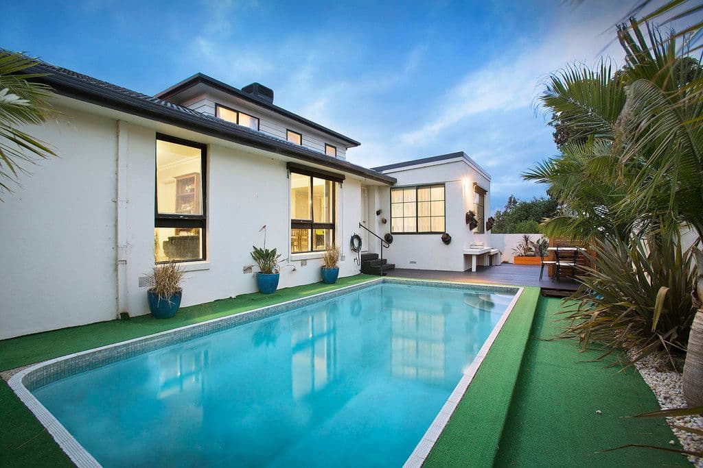8 Robin Court, Wantirna VIC 3152, Wantirna - Thumbnail 2