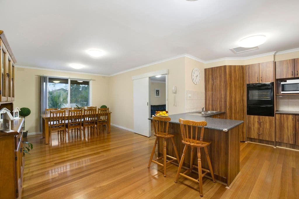 8 Robin Court, Wantirna VIC 3152, Wantirna - Thumbnail 5
