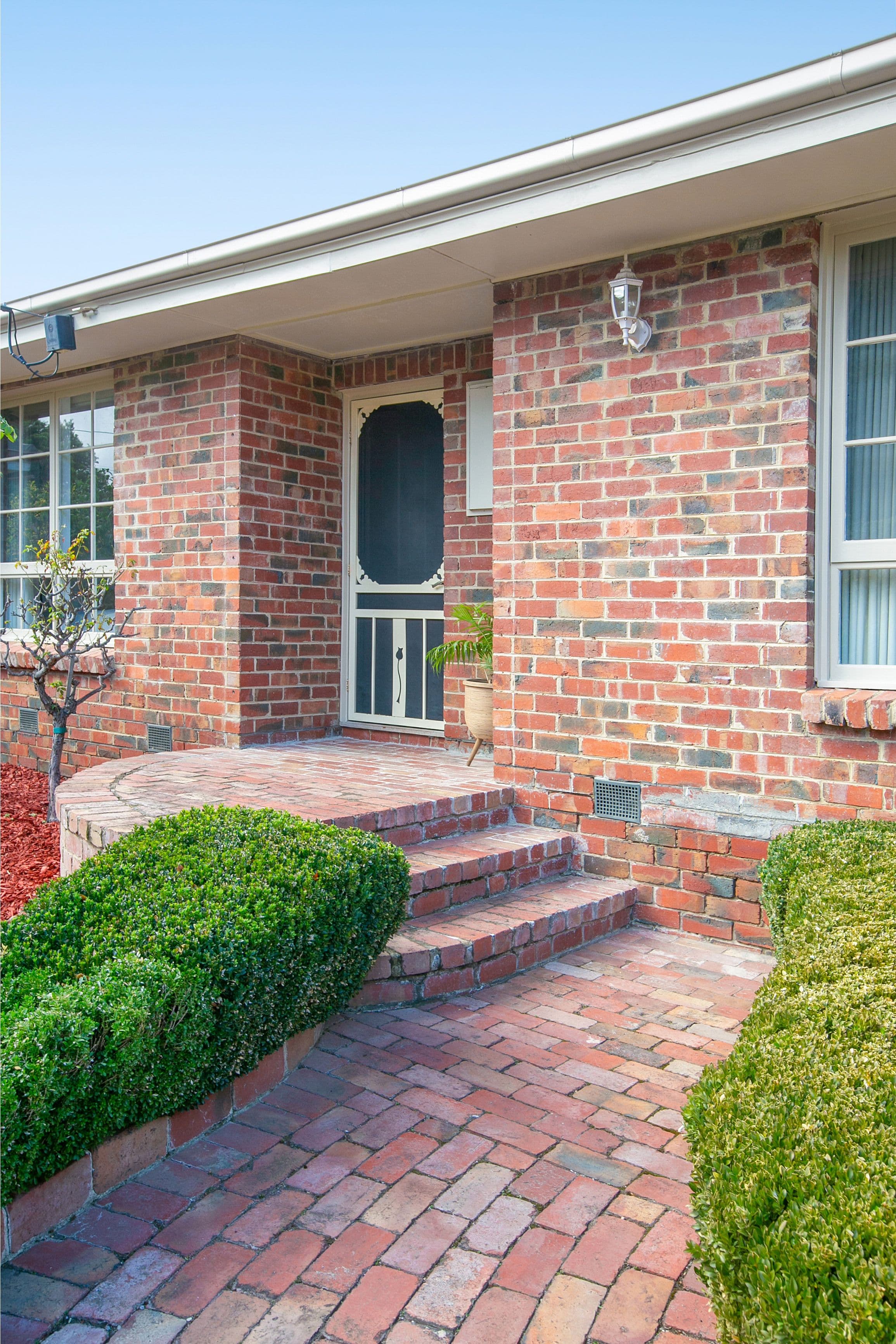 22 Keilor Avenue, Reservoir VIC 3073, Reservoir - Thumbnail 2