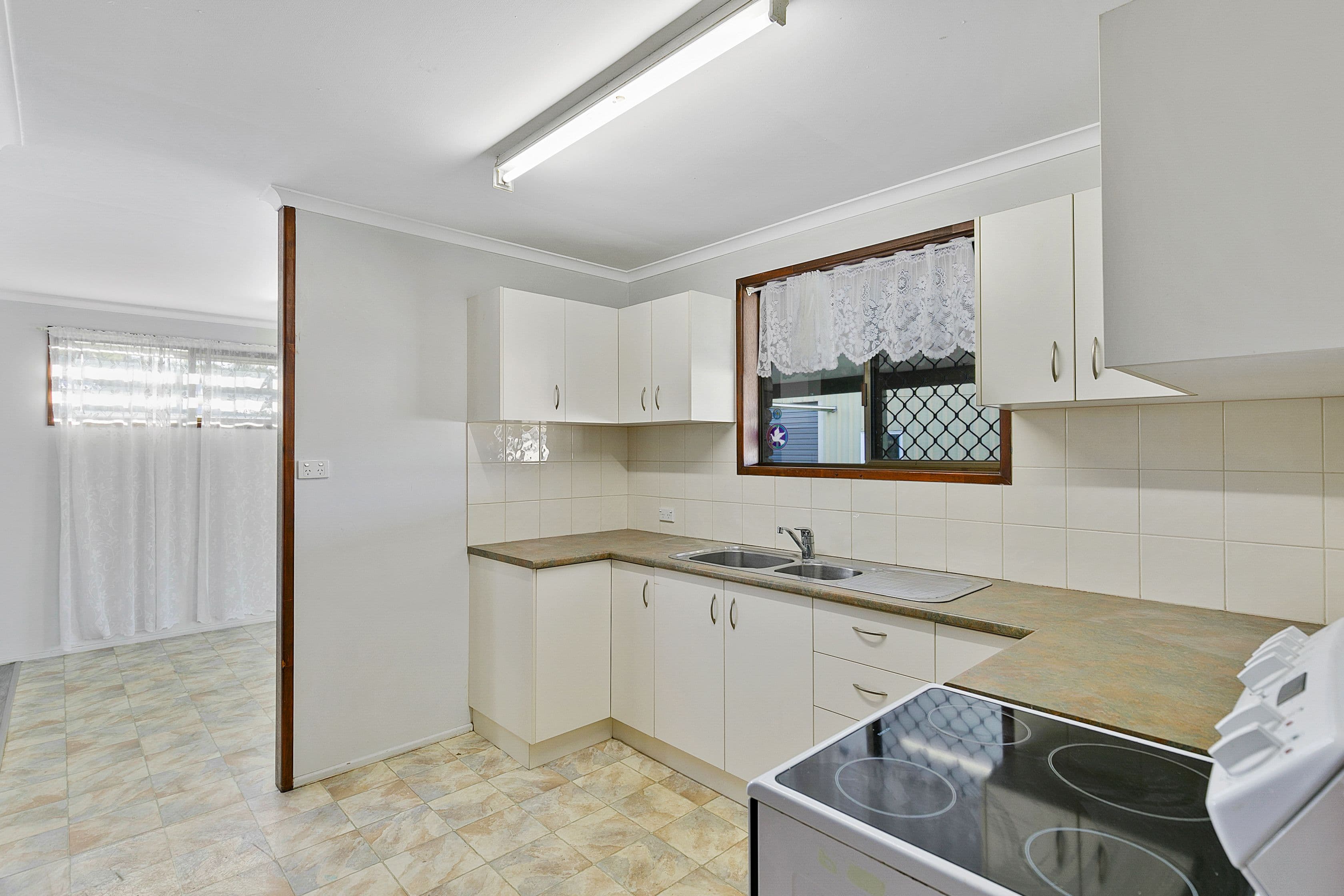 22 Shell Street, Urangan QLD 4655, Urangan - Thumbnail 8