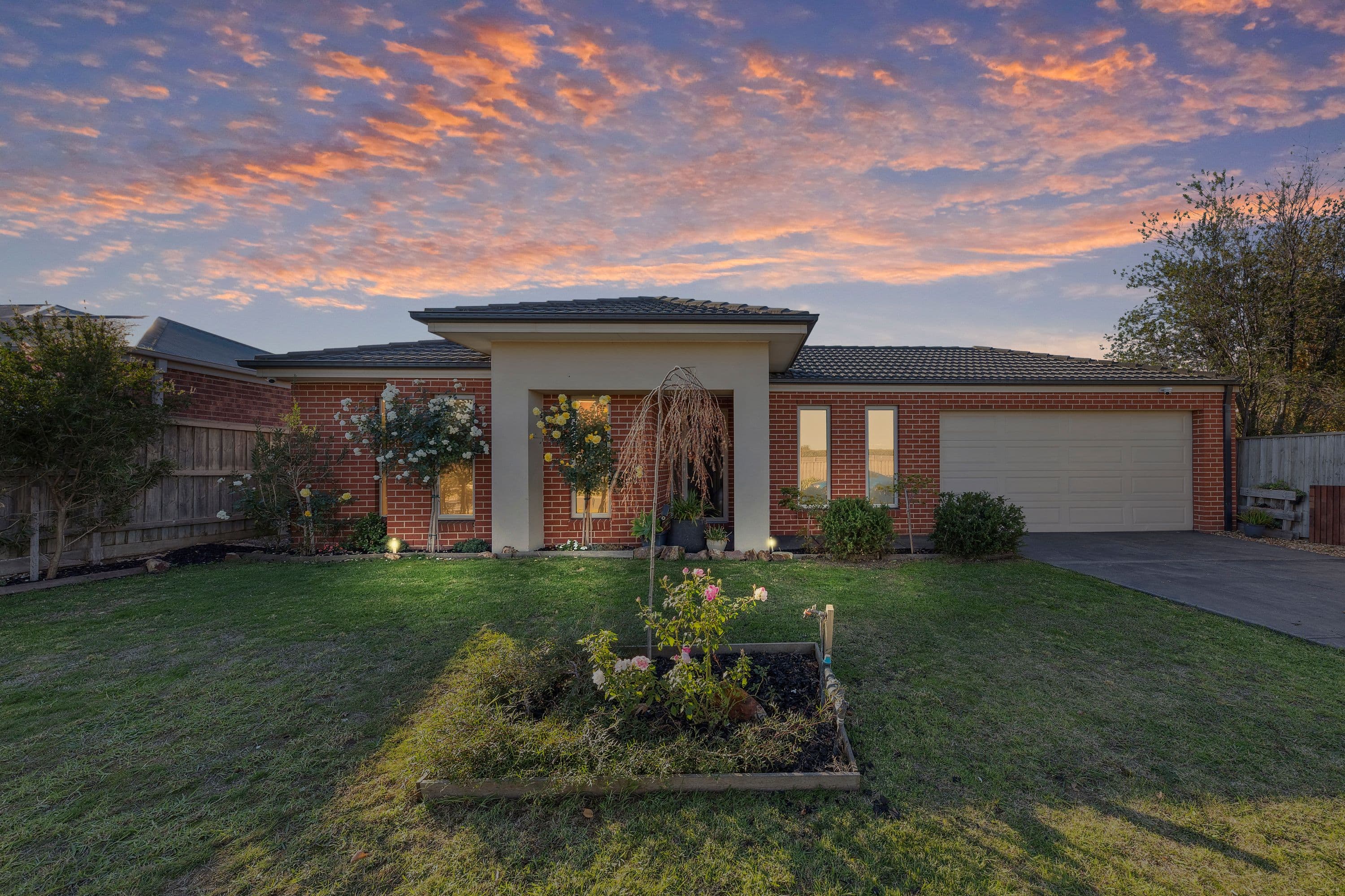 17 Greendale Boulevard, Pakenham VIC 3810, Pakenham - Image 1