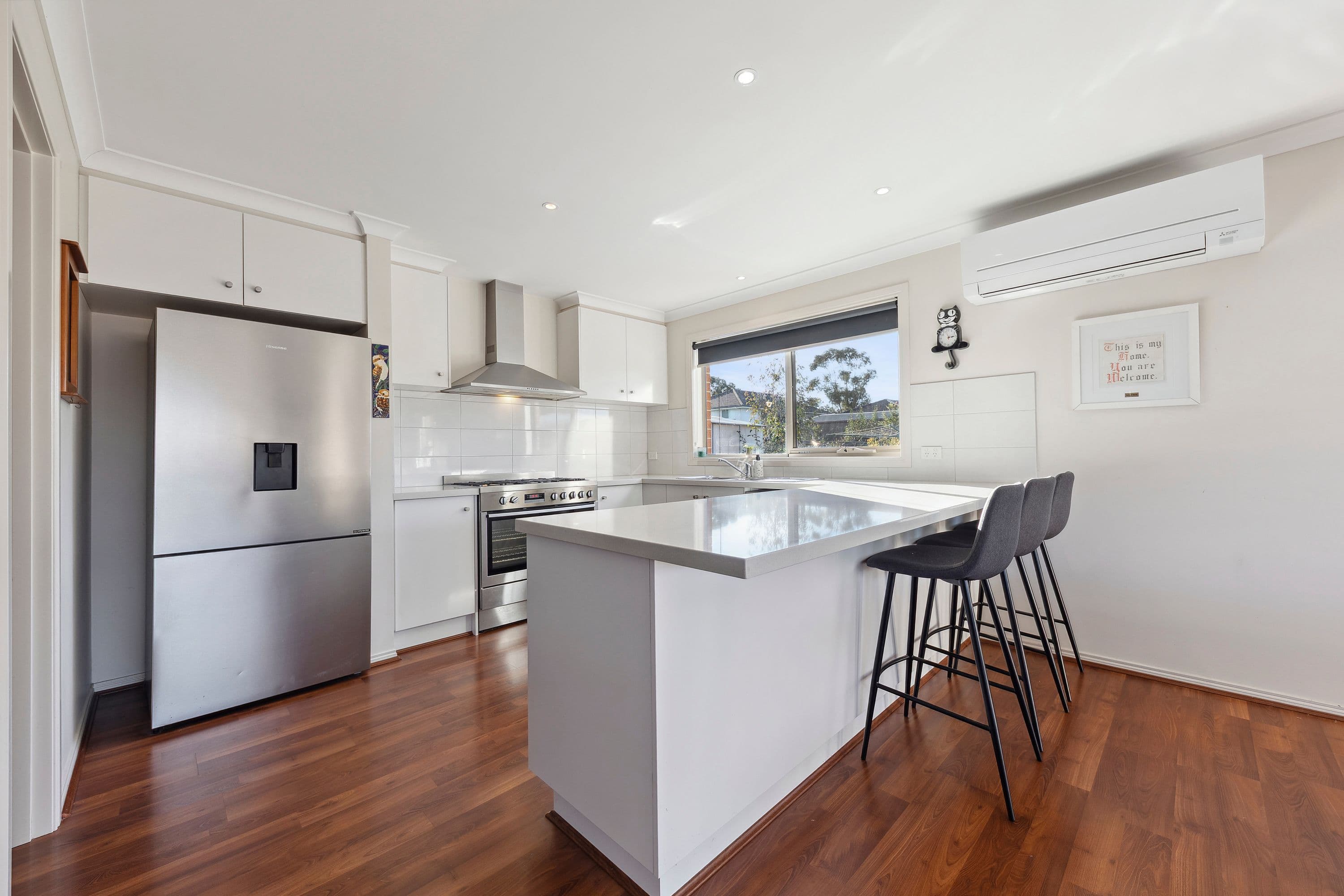 17 Greendale Boulevard, Pakenham VIC 3810, Pakenham - Thumbnail 3