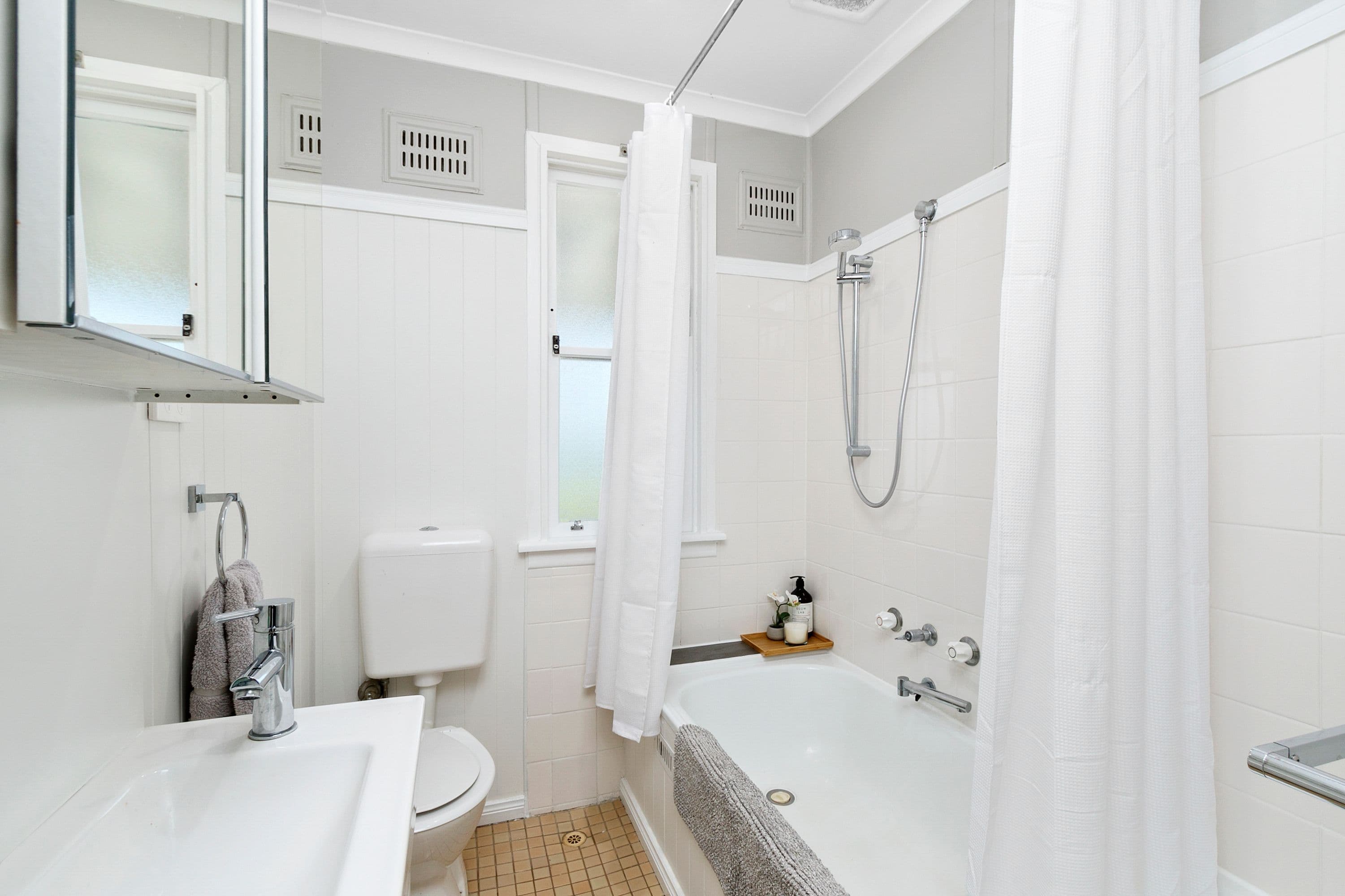 11 McQuade Avenue, South Windsor NSW 2756, South Windsor - Thumbnail 7