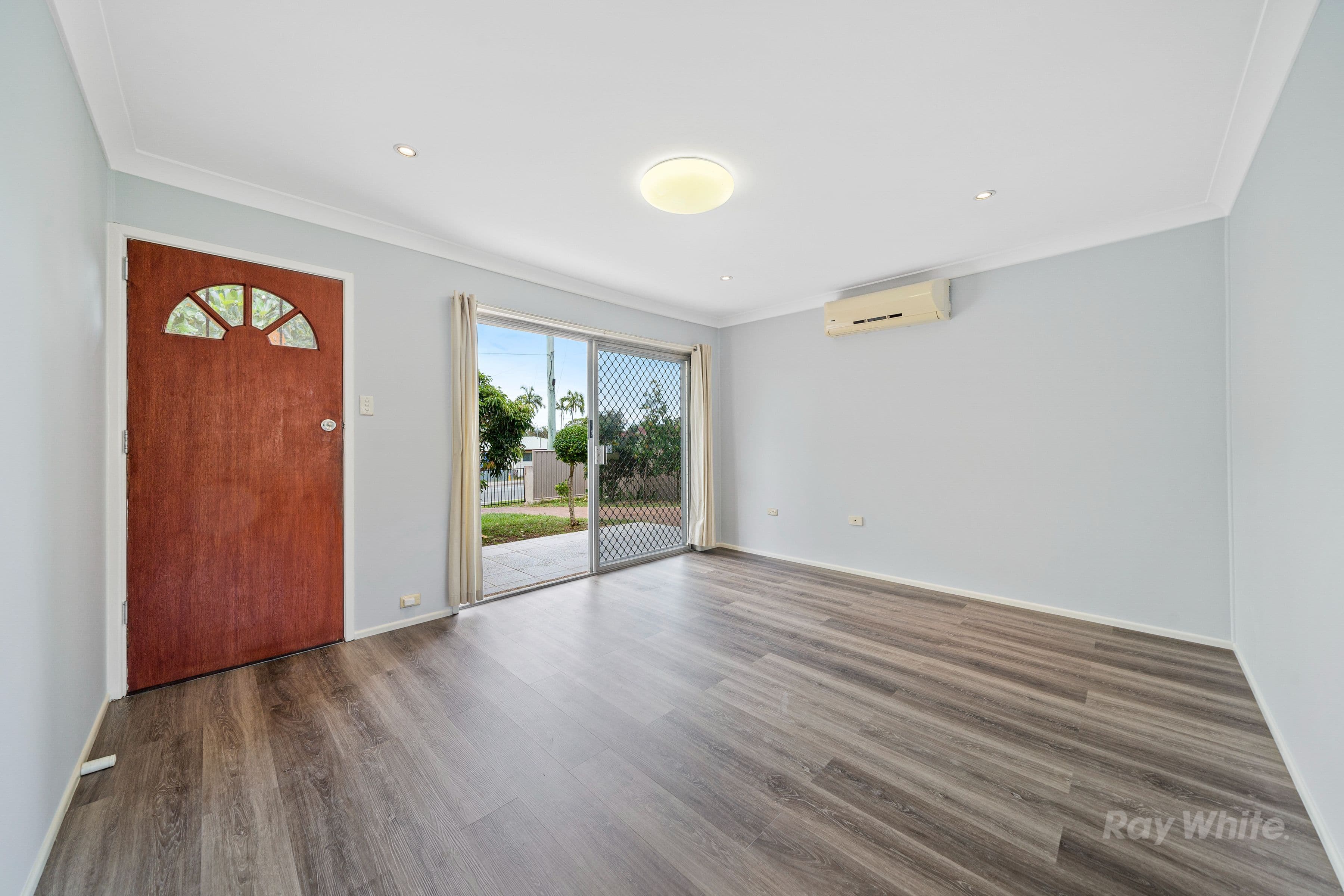 118 Mayes Avenue, Kingston QLD 4114, Kingston - Thumbnail 3