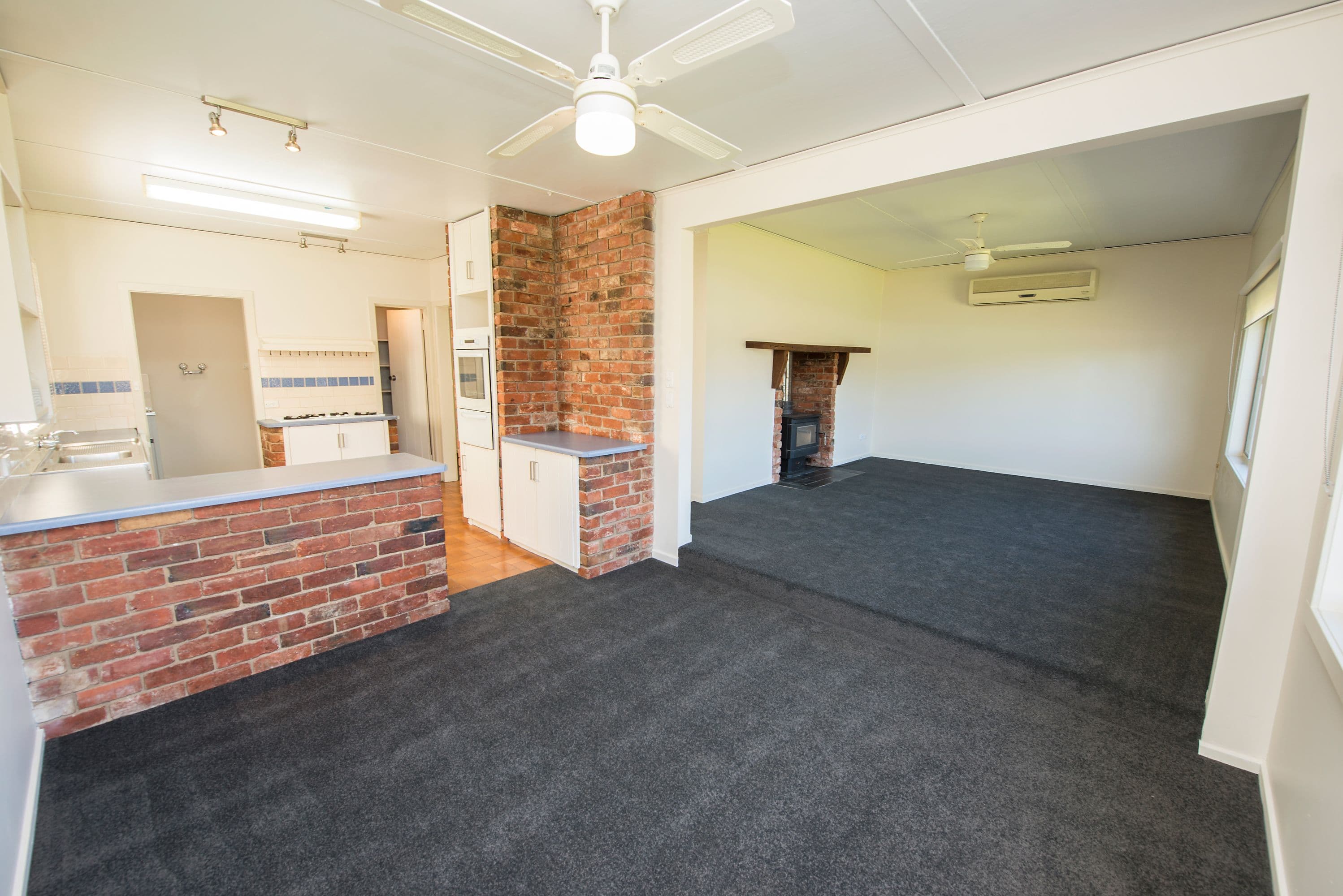 21 Douglas Avenue, Swan Hill VIC 3585, Swan Hill - Thumbnail 4
