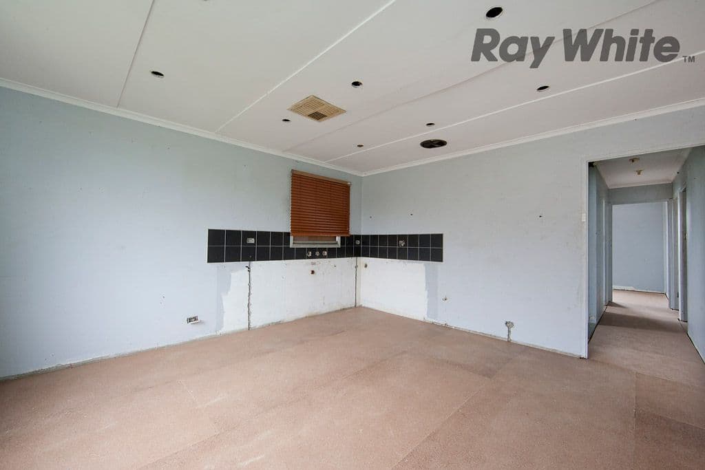 87 Bladin Street, LAVERTON VIC 3028, Laverton - Thumbnail 2