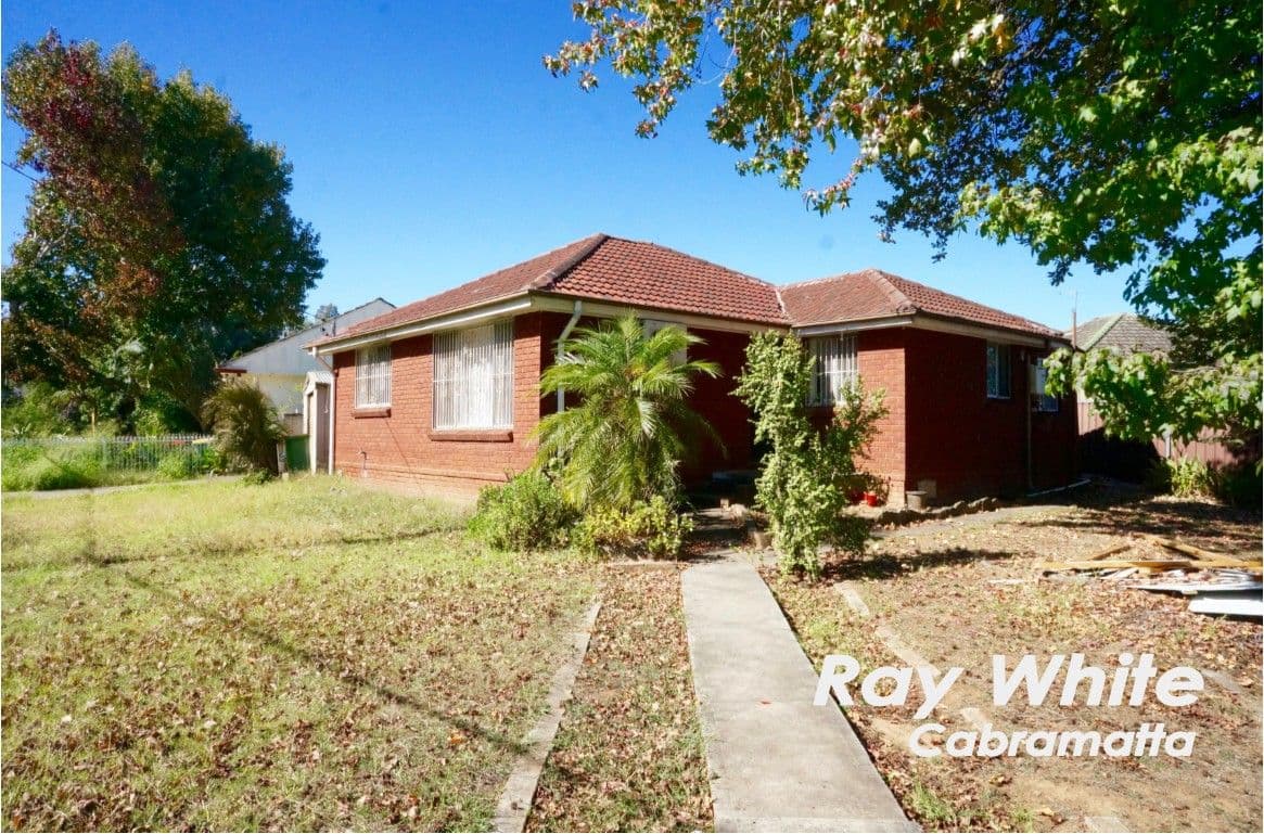 2 Chelsea Drive, Canley Heights - Image 1