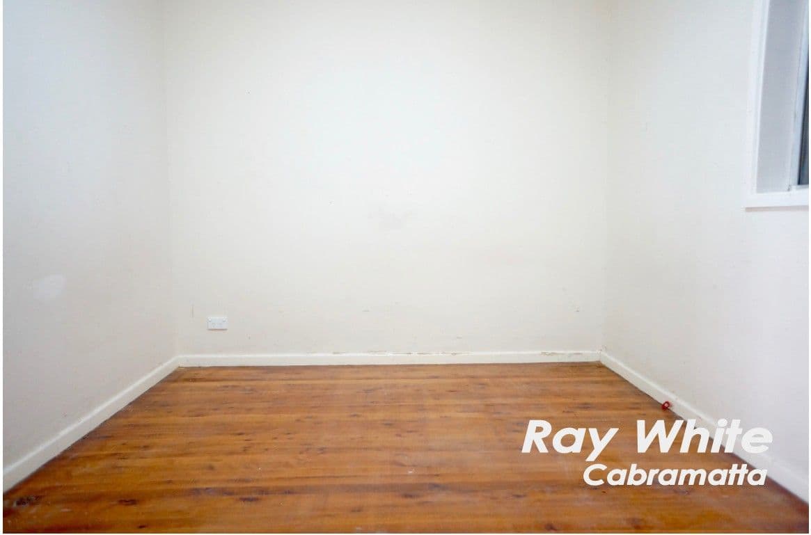 2 Chelsea Drive, Canley Heights - Thumbnail 5