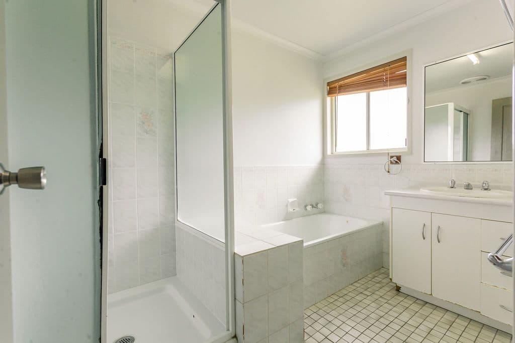 2 Barbara Court, Emerald QLD 4720, Emerald - Thumbnail 7