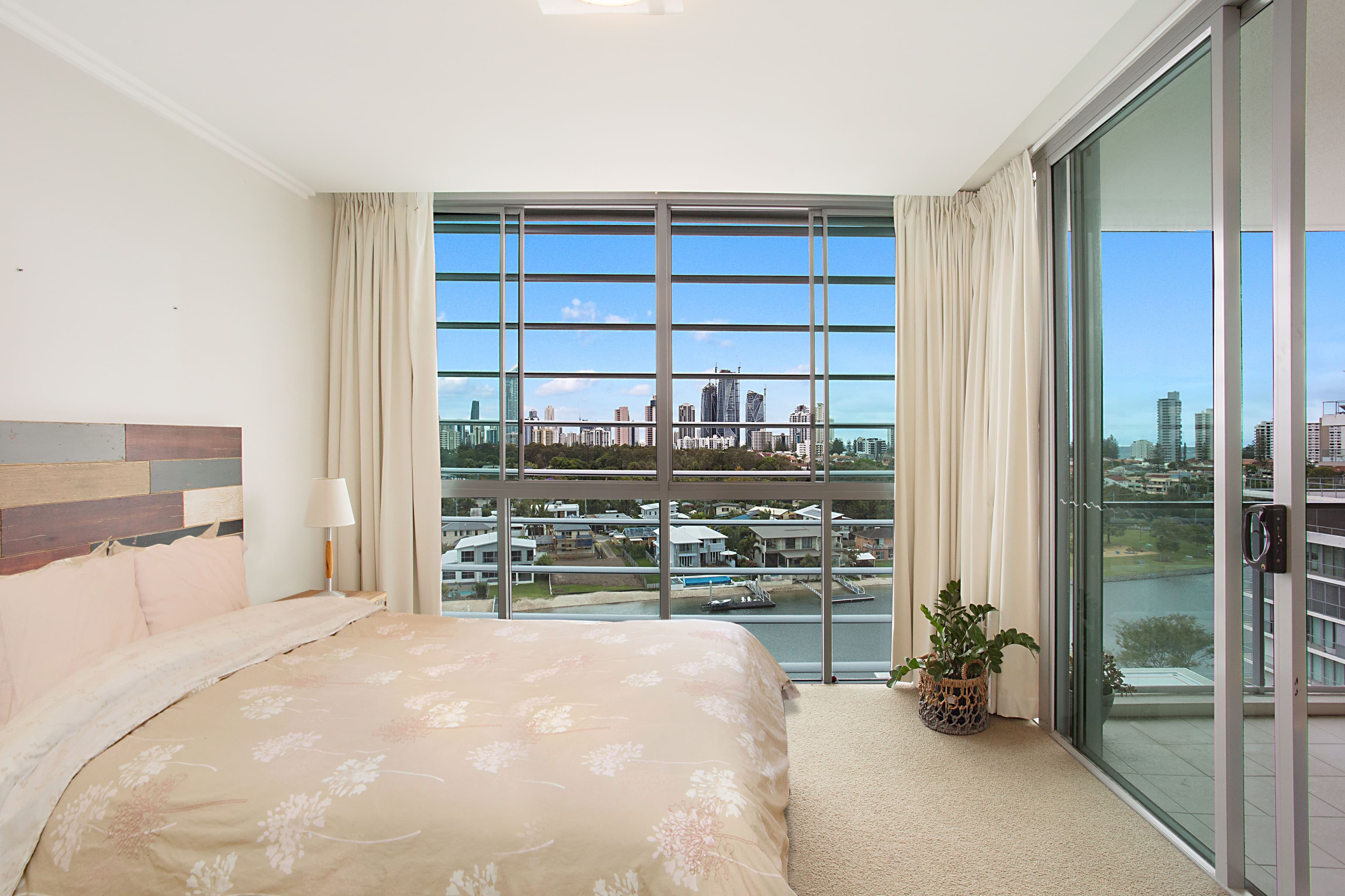 2802 'Freshwater Point' 33 T.E Peters Drive, Broadbeach Waters QLD 4218, Broadbeach Waters - Thumbnail 4