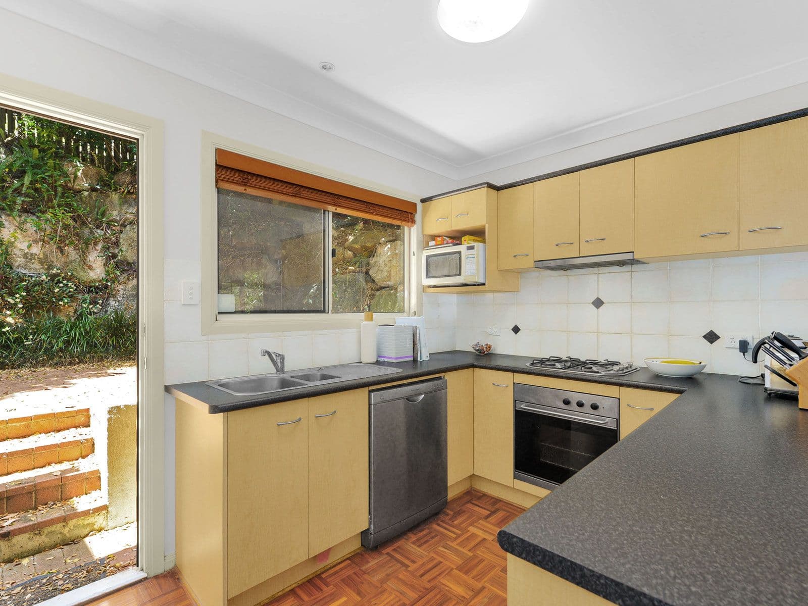 14 Glassey Street, Red Hill QLD 4059, Red Hill - Thumbnail 8