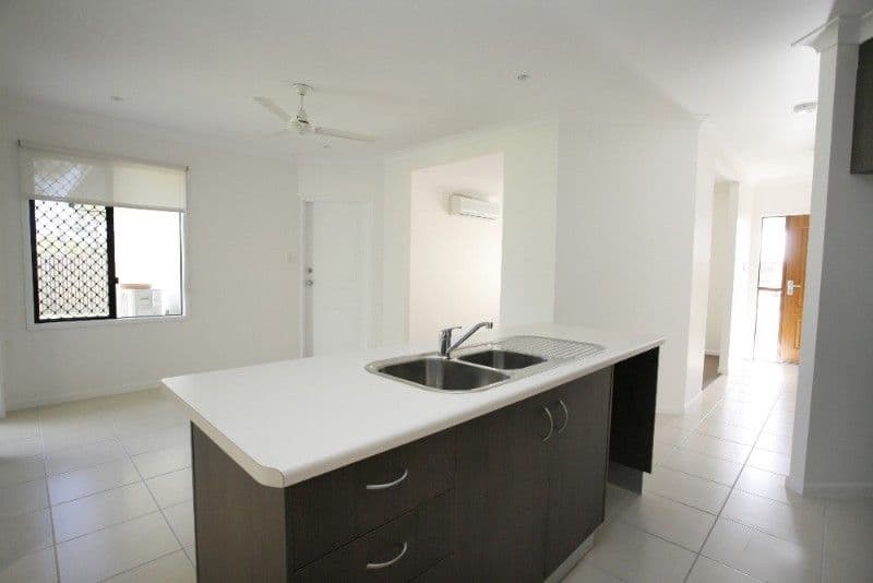 29 Coolaree Drive, BUSHLAND BEACH QLD 4818, Bushland Beach - Thumbnail 8