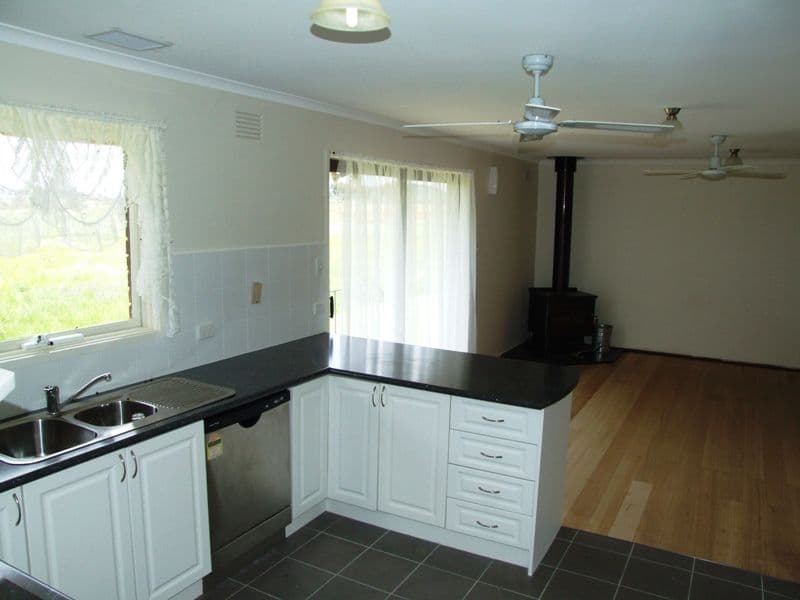 1281 Holden Road, TOOLERN VALE VIC 3337, Toolern Vale - Thumbnail 5