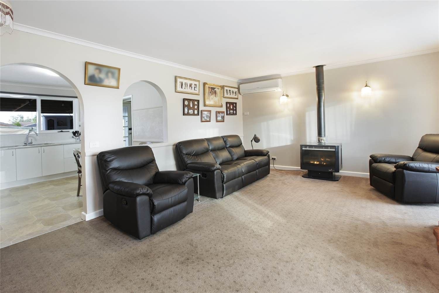 11 Wilkins Close, CORIO VIC 3214, Corio - Thumbnail 2
