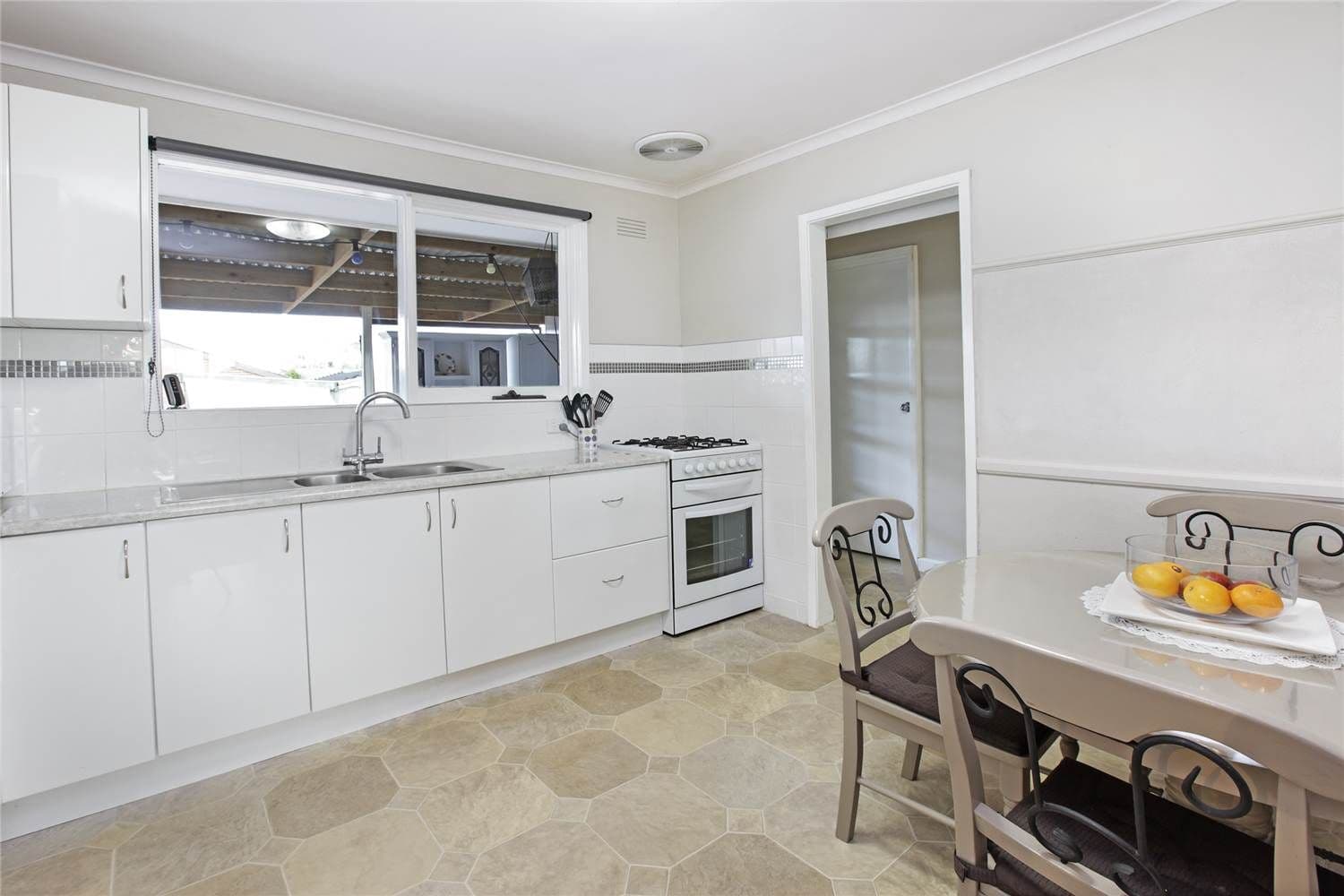 11 Wilkins Close, CORIO VIC 3214, Corio - Thumbnail 3